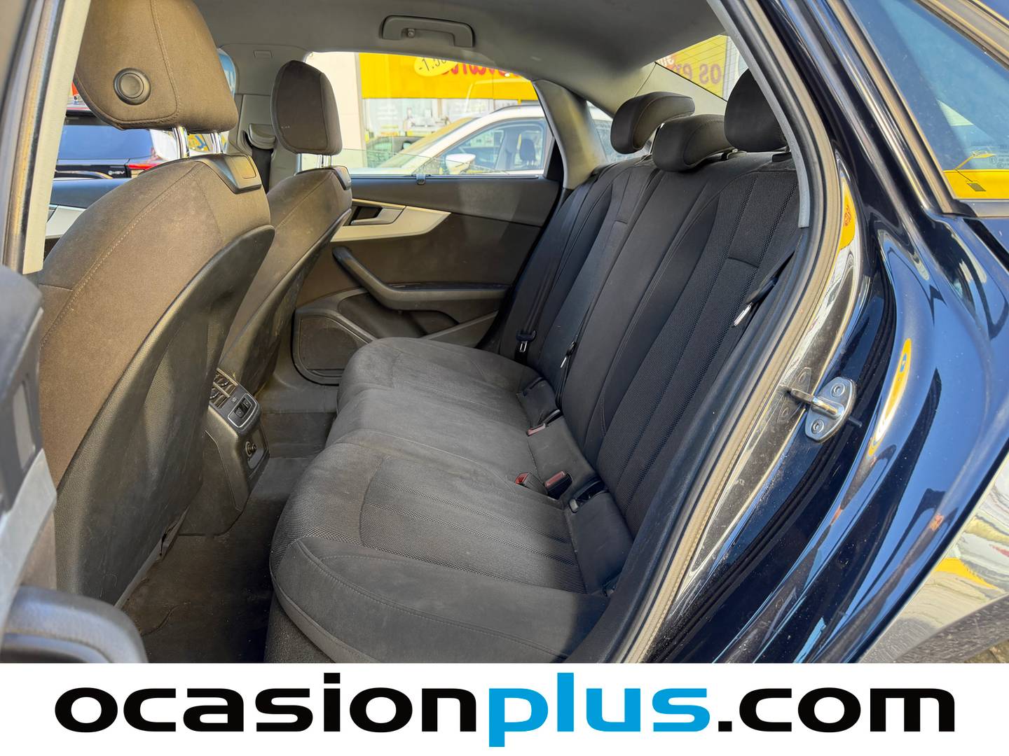 Foto asientos traseros Audi A4 Audi A4 Advanced edition 2.0 TDI (150 CV)