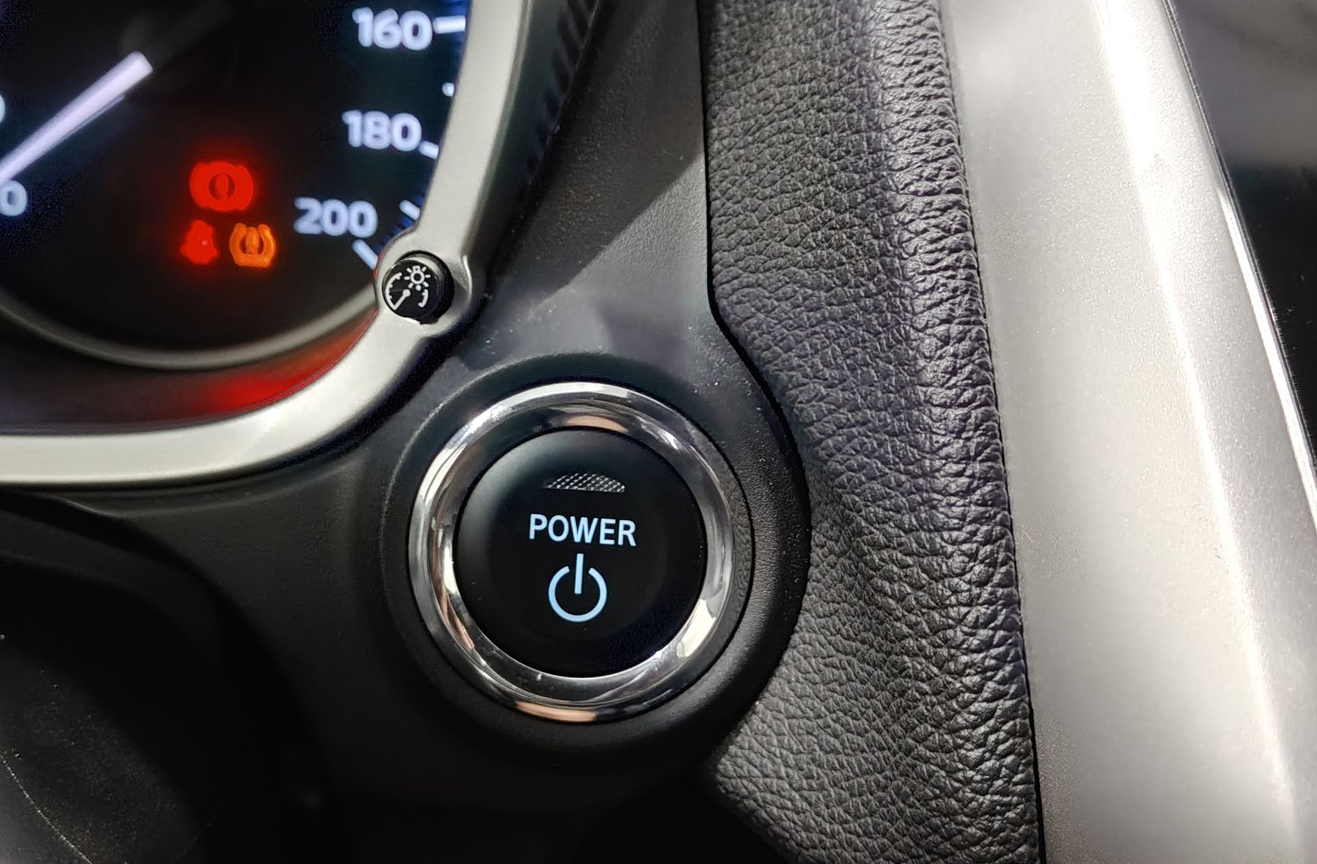 Mitsubishi Eclipse Cross 2.4 PHEV Kaiteki 4WD - foto 31
