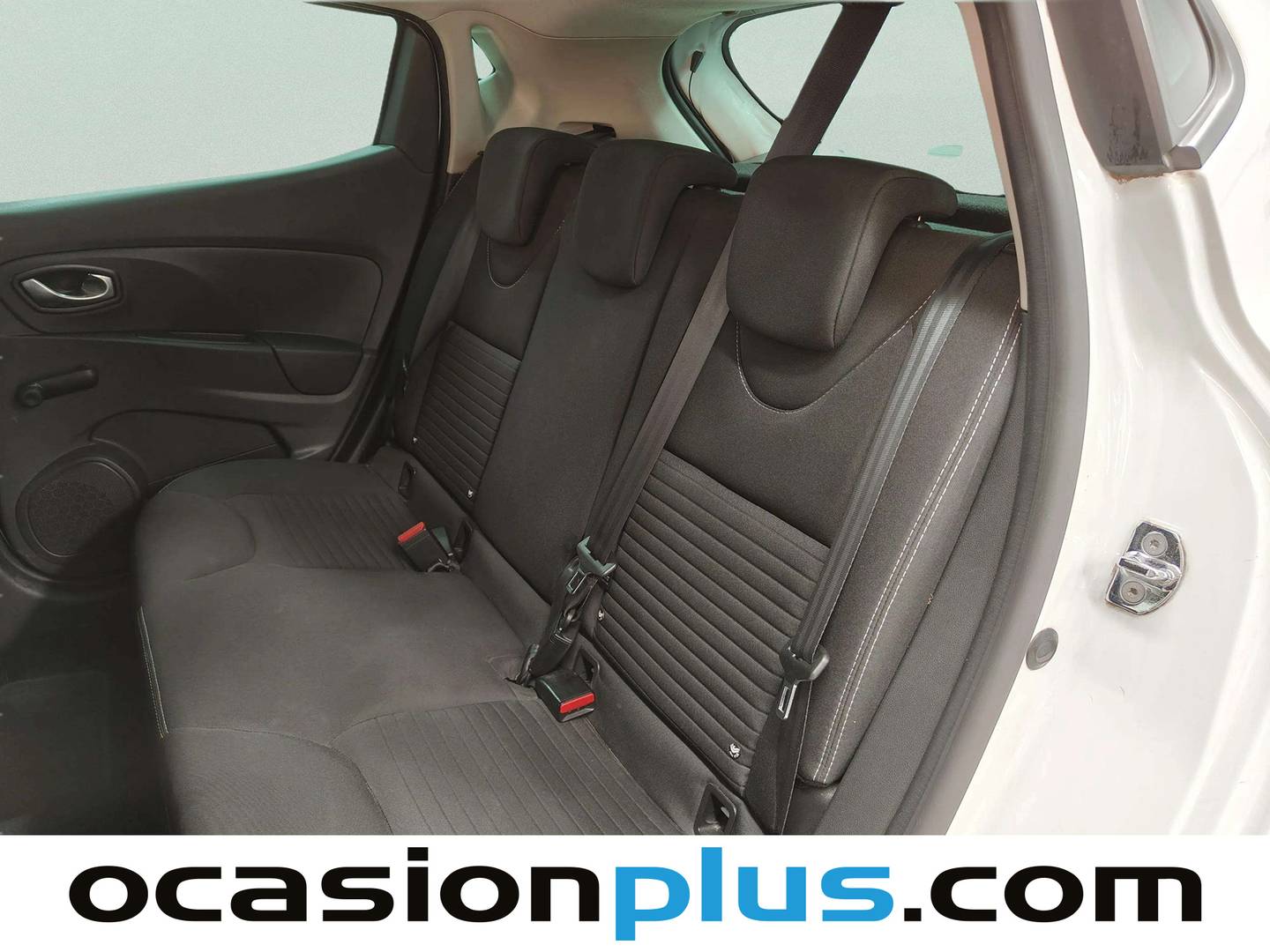Foto asientos traseros Renault Clio Renault Clio Limited 1.2 (75 CV)