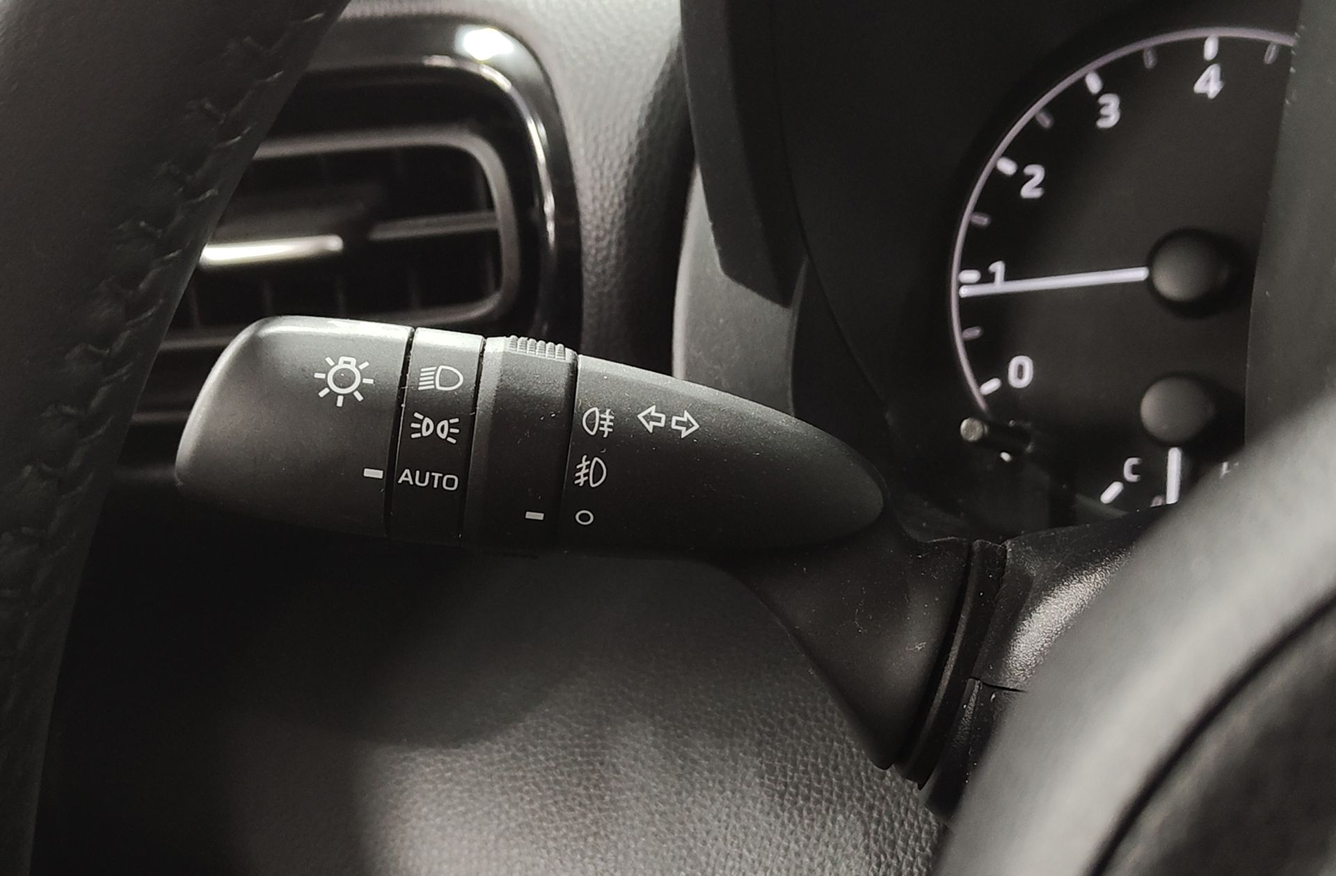 Toyota Yaris 1.5 S-Edition - foto 25