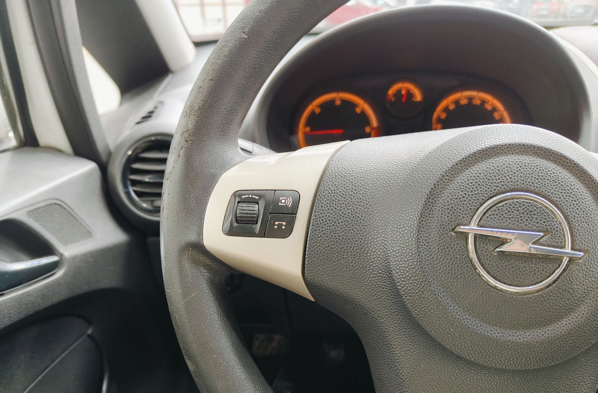 Opel Corsa 1.3 CDTi Essentia - foto 21