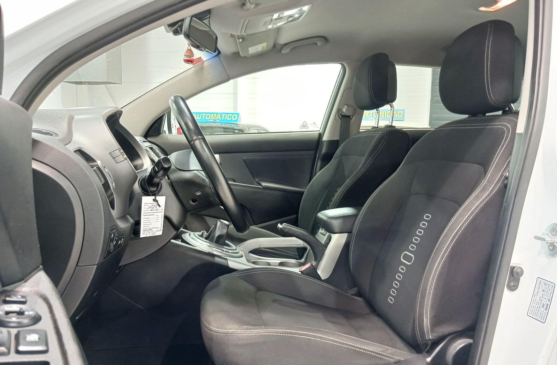 Kia Sportage 1.7 CRDi VGT Drive 4x2 - foto 9