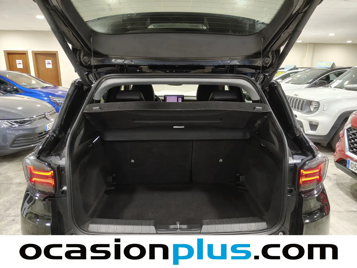 Foto Jeep Avenger Jeep Avenger 1.2 G Summit (100 CV)