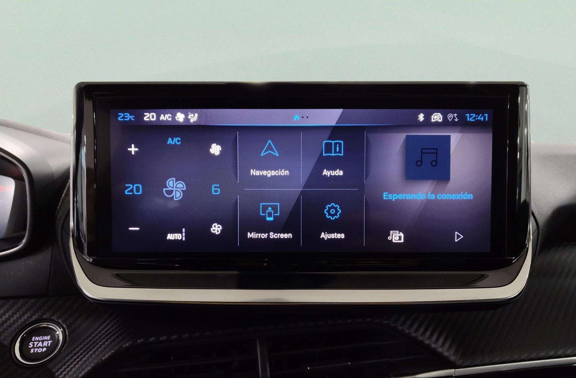 Peugeot 2008 Allure Hybrid eDCS6 - foto 32
