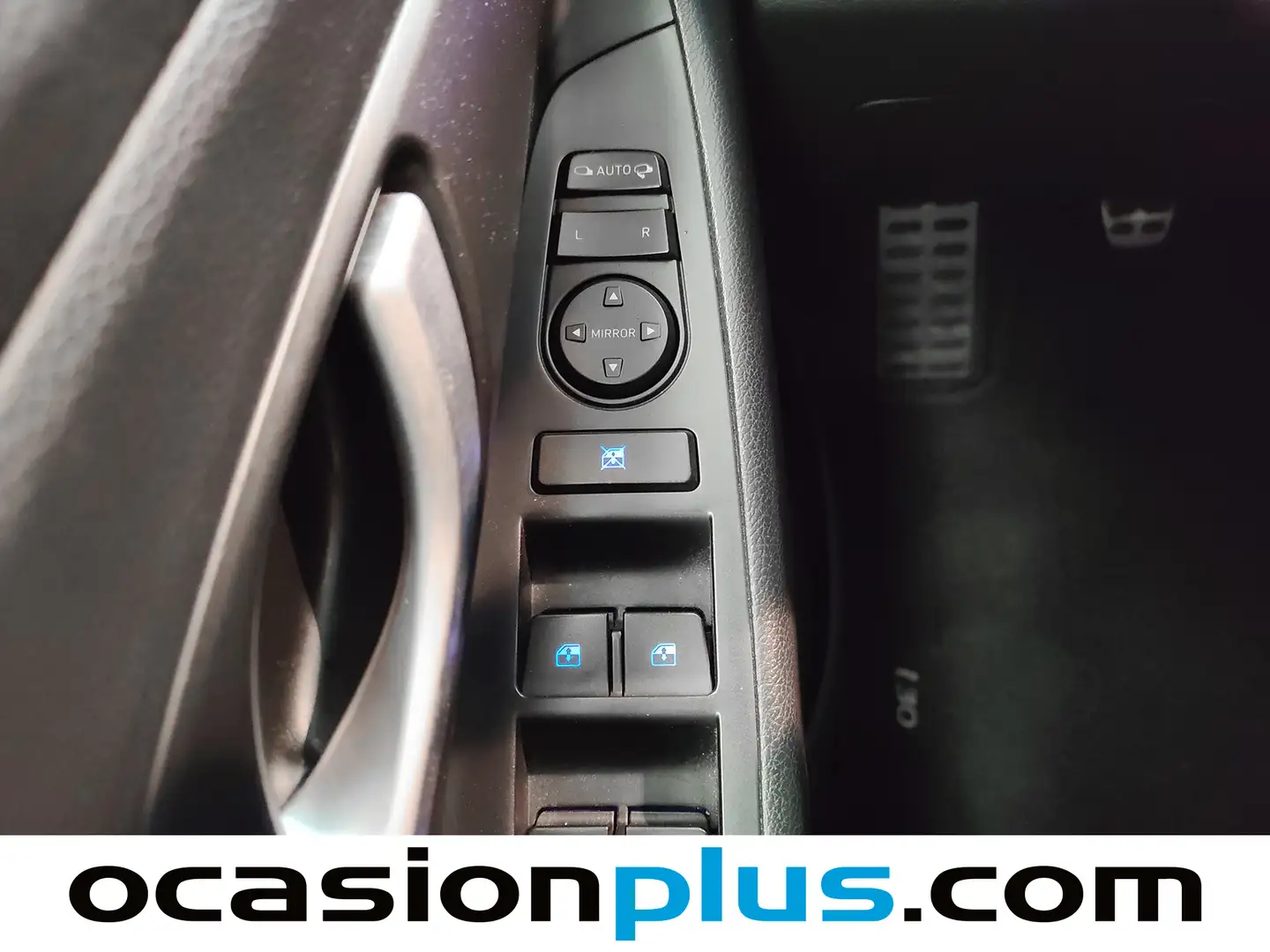 Foto Hyundai i30 Hyundai i30 1.0 TGDI Link Fastback (120 CV)