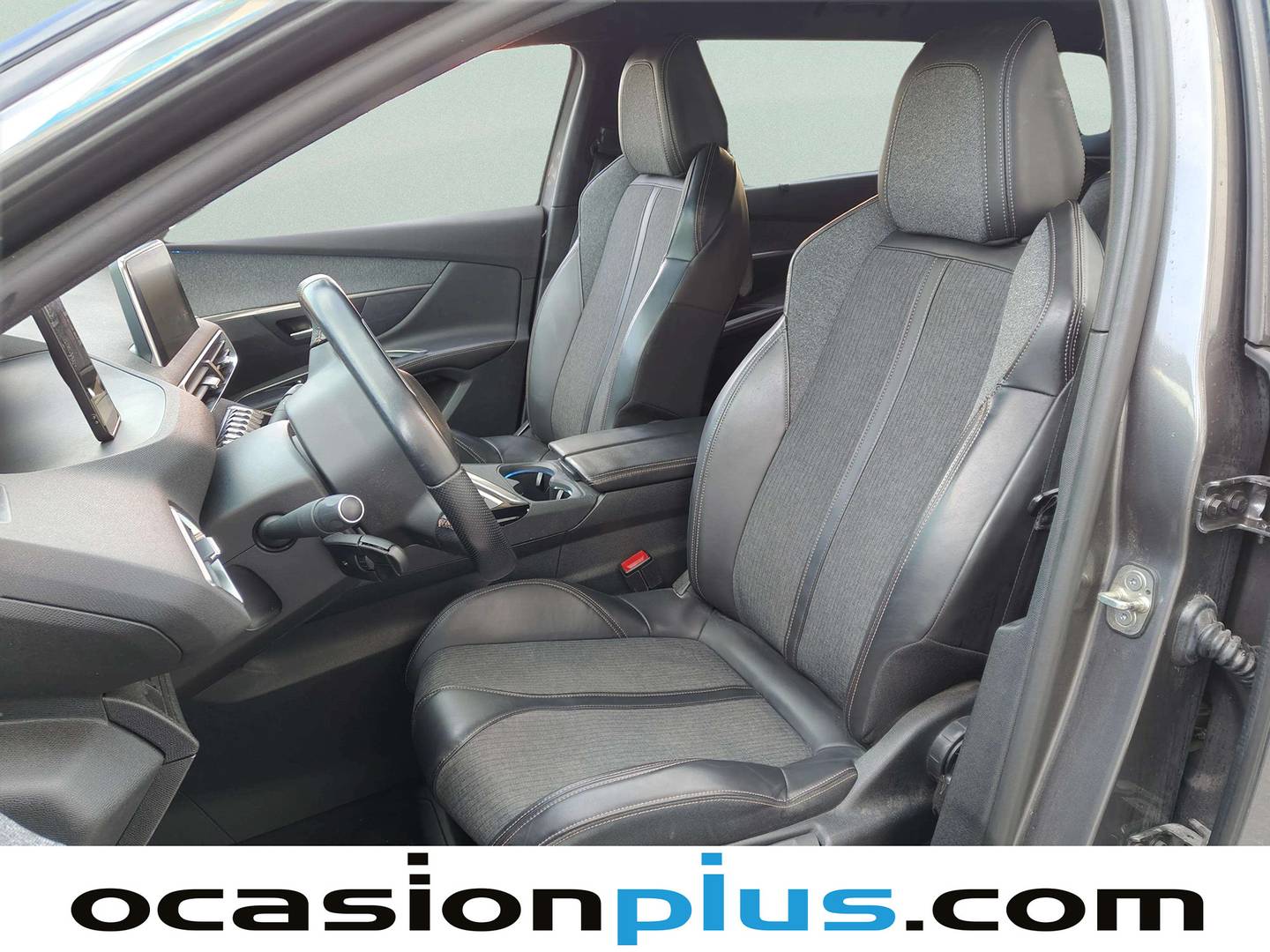 Foto asientos traseros Peugeot 5008 Peugeot 5008 1.5L BlueHDi S&S GT Line  (130 CV) 7 Plazas