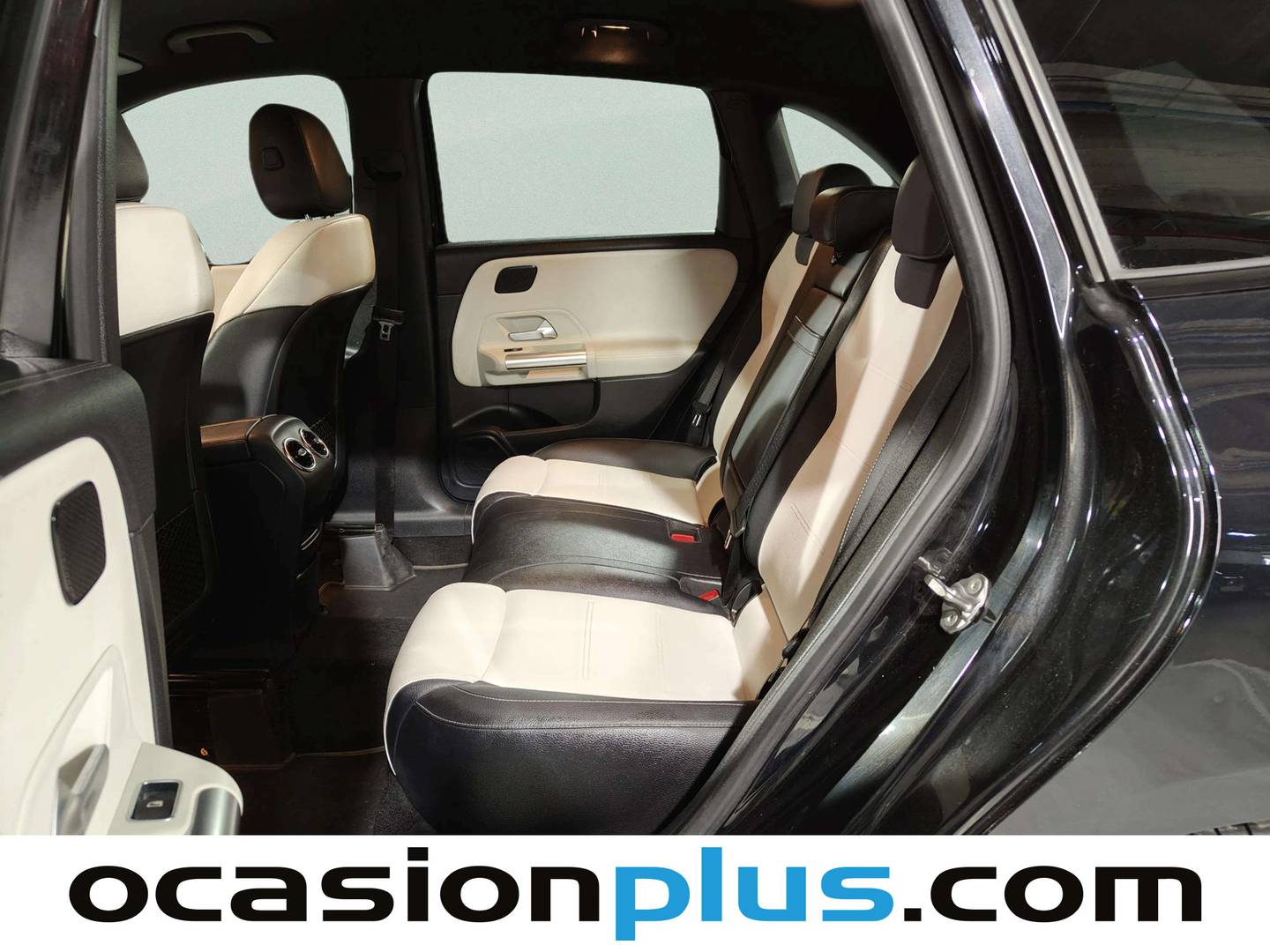 Foto asientos traseros Mercedes Clase B Mercedes Clase B 200 d (150 CV) Pack AMG