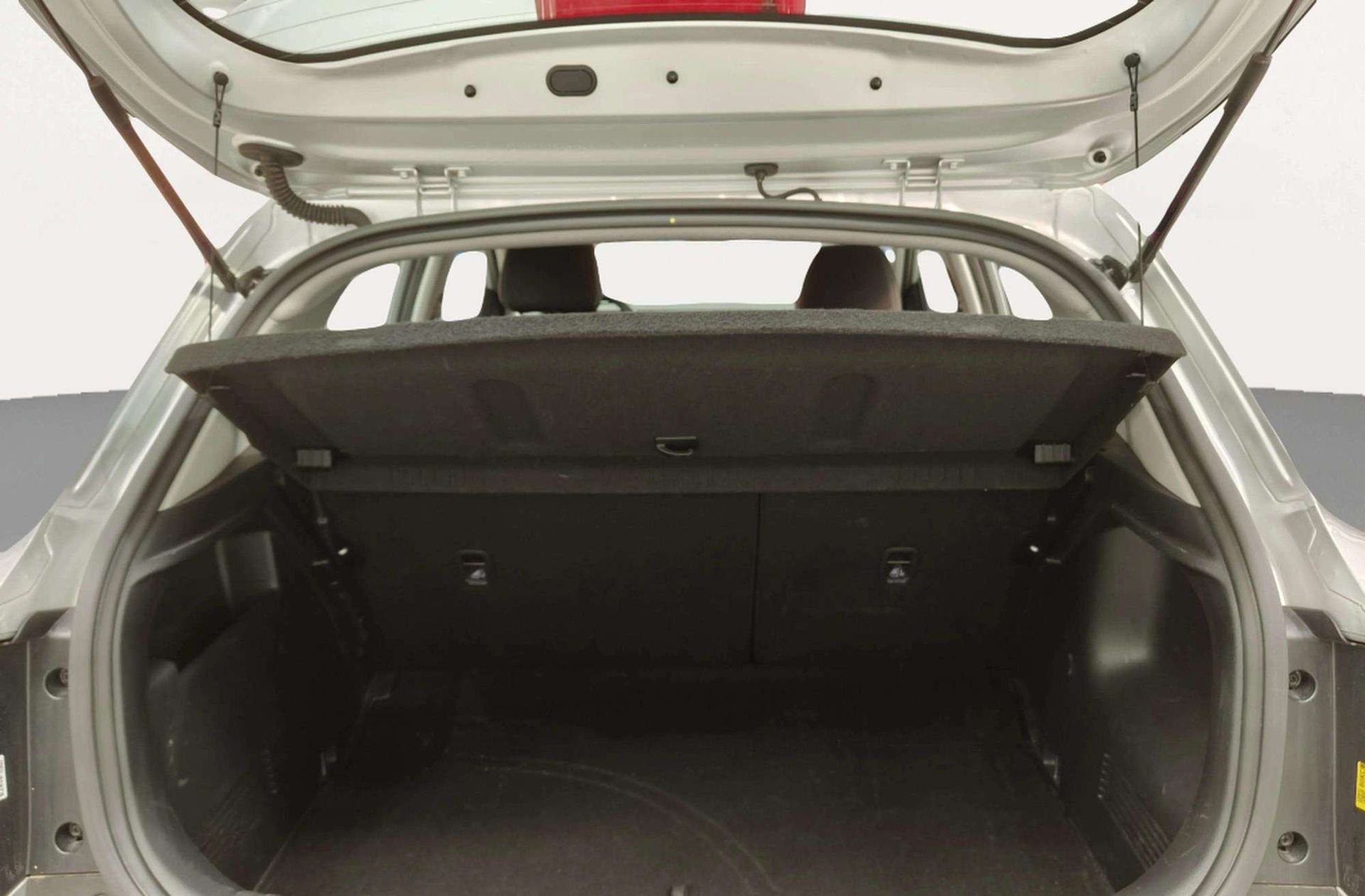 Kia Stonic 1.0 T-GDi MHEV Concept - foto 16