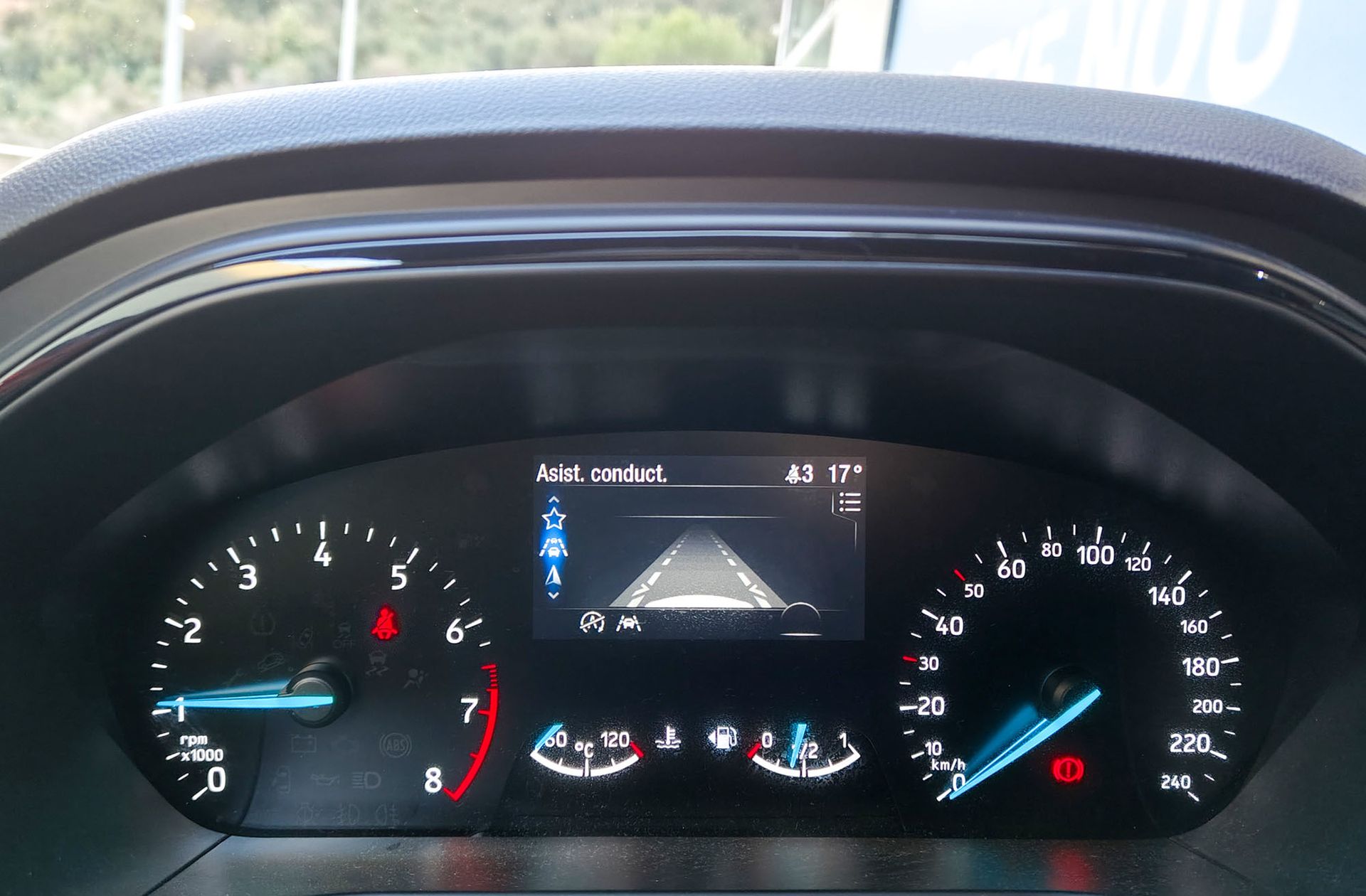 Ford Focus 1.0 EcoBoost MHEV ST-Line - foto 23
