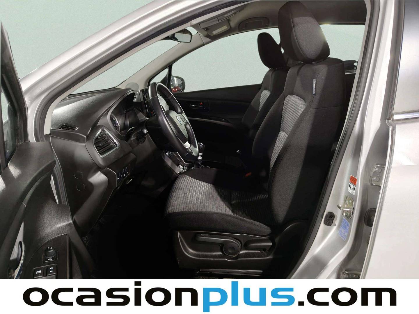 Foto Suzuki S-Cross Suzuki S-Cross 1.4T Mild Hybrid S2 4WD (129 CV)