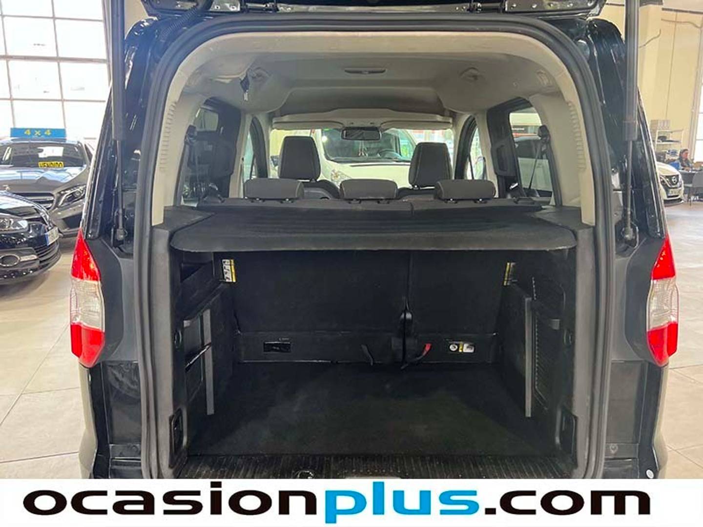 Foto Ford Tourneo Courier Ford Tourneo Courier 1.5 TDCi Titanium (95 CV)