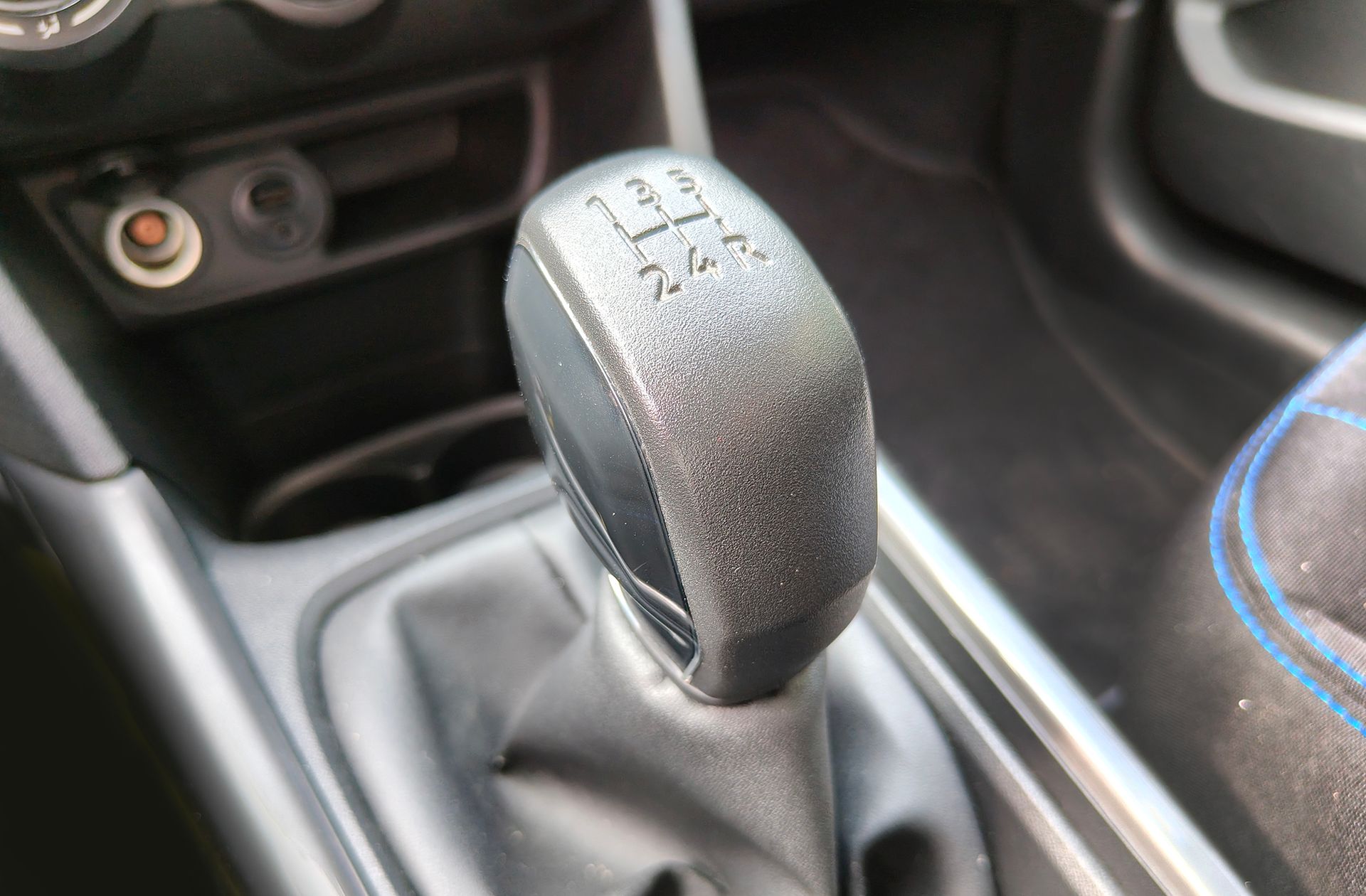 Peugeot 2008 BlueHDi 100 Style - foto 5