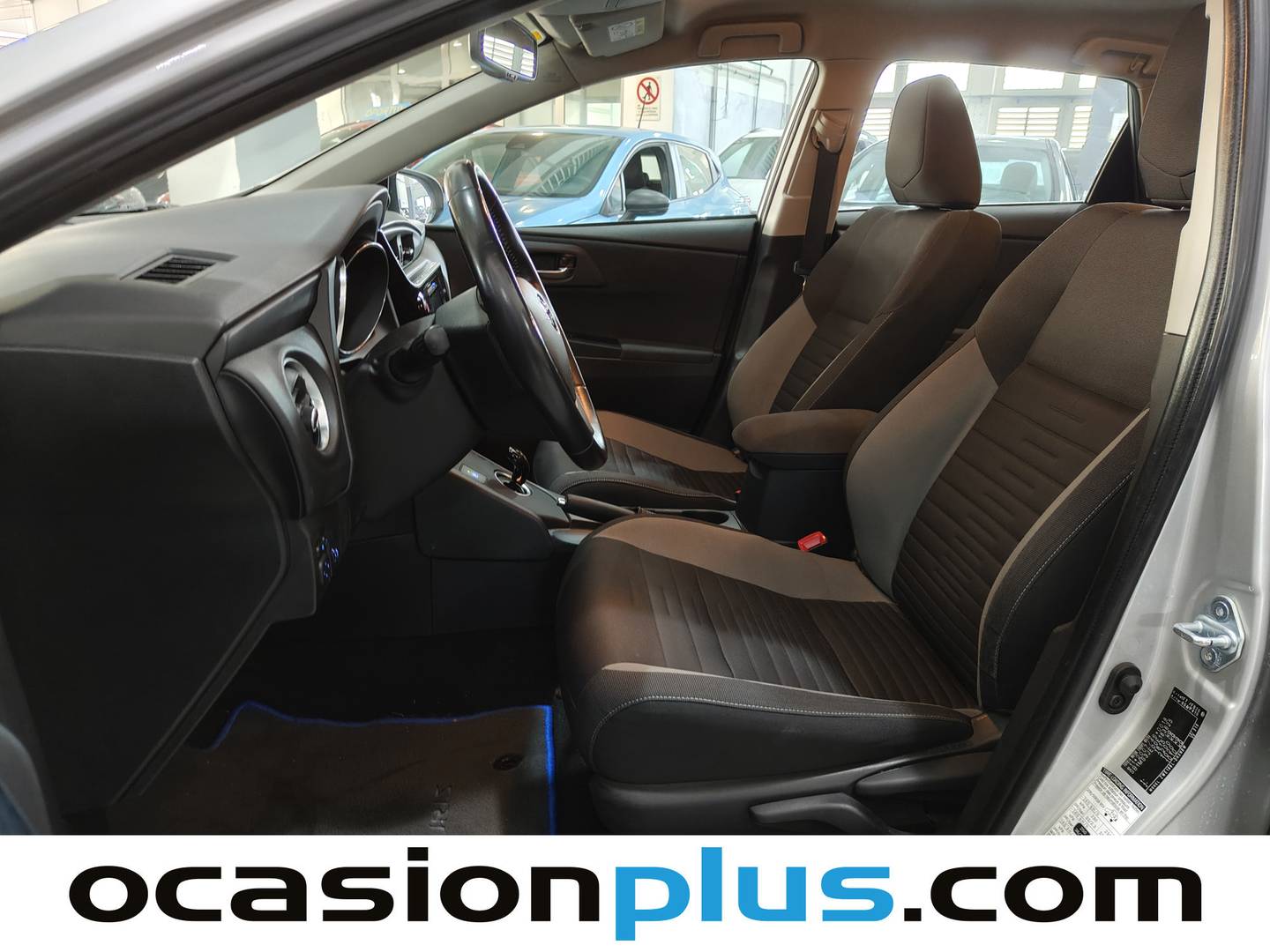 Foto Toyota Auris Toyota Auris 140H Hybrid Active (136 CV)