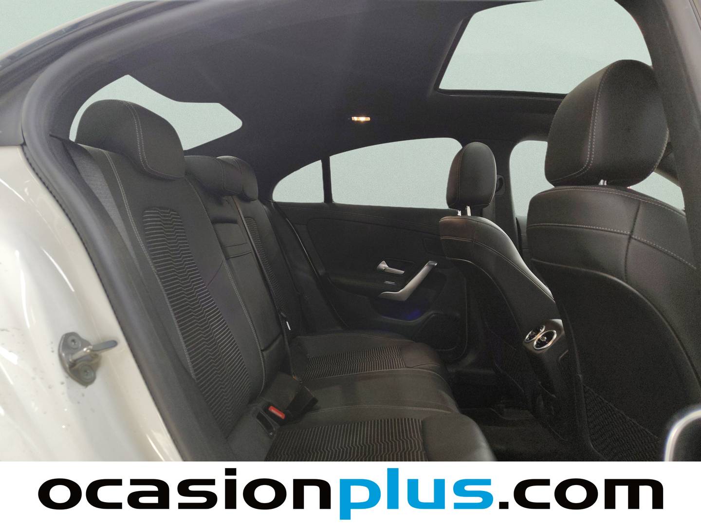 Foto Mercedes CLA Mercedes-Benz CLA 180 (136 CV)