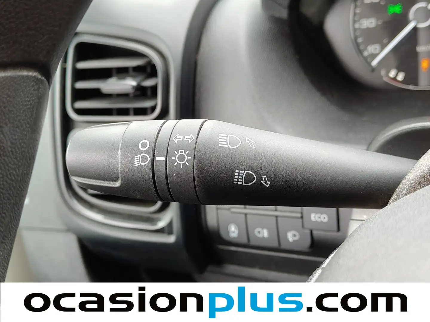 Foto Peugeot Boxer PEUGEOT Boxer 3.3 L2 H2 BHDI (120CV)