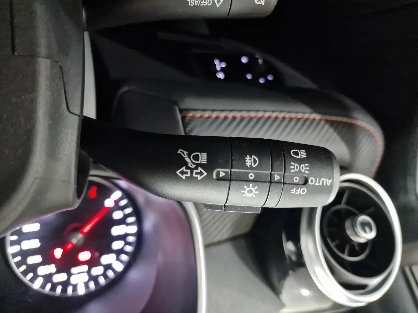 Foto MG ZS MG ZS 1.5 Comfort (106 CV)