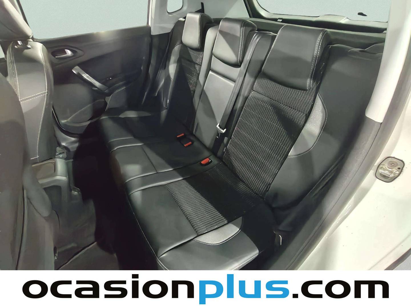 Foto Peugeot 2008 Peugeot 2008 PureTech 110 S&S Allure (110 CV)