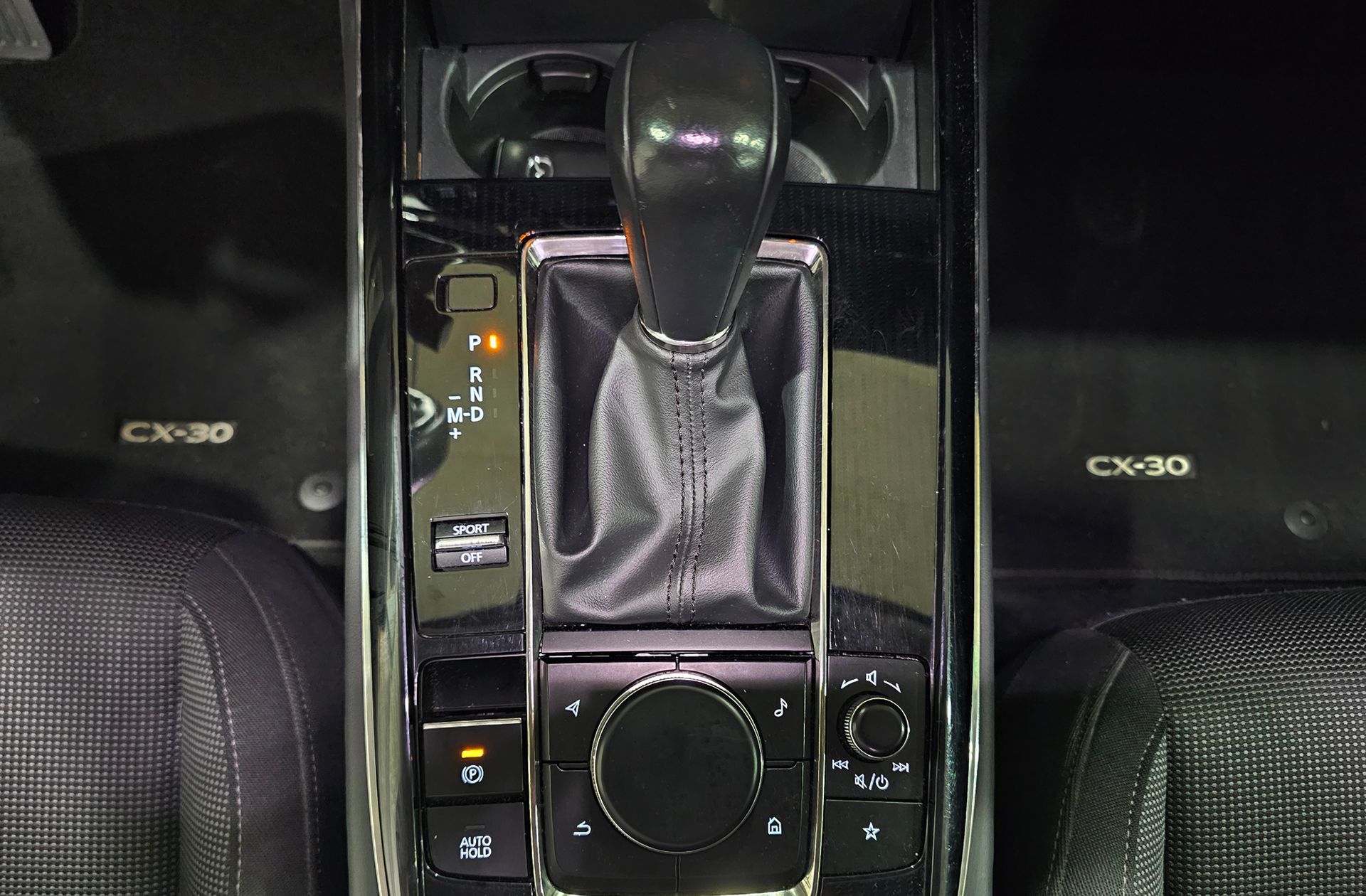 Mazda CX-30 2.0 Skyactiv-X Zenith - foto 5