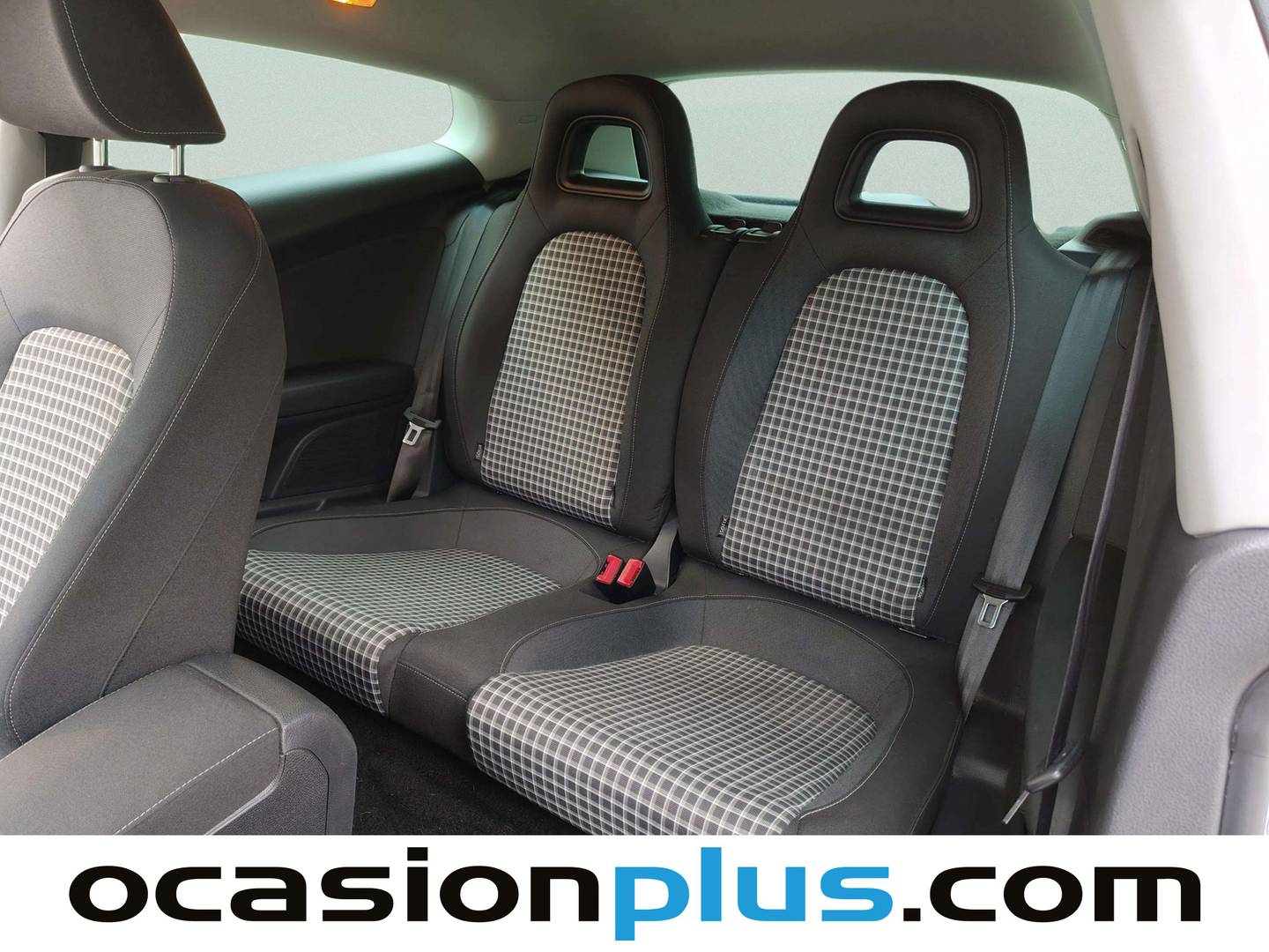 Foto Volkswagen Scirocco Volkswagen Scirocco Typhoon by R-Line 2.0 TSI BMT  (180 CV)