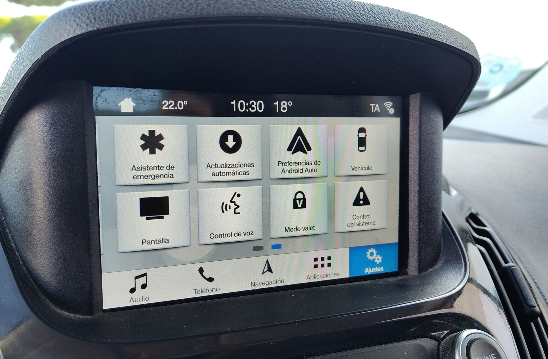 Ford Tourneo Courier 1.0 EcoBoost Titanium - foto 9