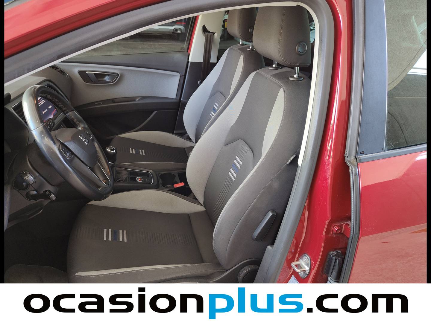 Foto asientos delanteros Seat León Seat León 1.6 TDI S&S Style Visio Edition (115 CV)