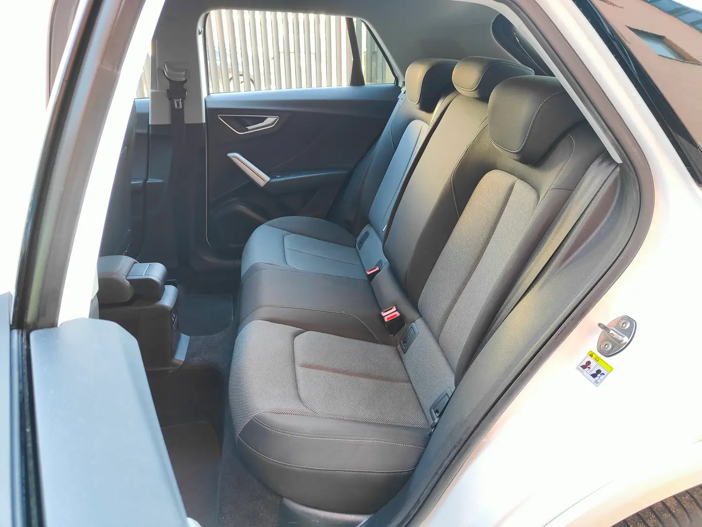 Foto Audi Q2 Audi Q2 Black line 35 TFSI (150 CV) S tronic Pack S-Line