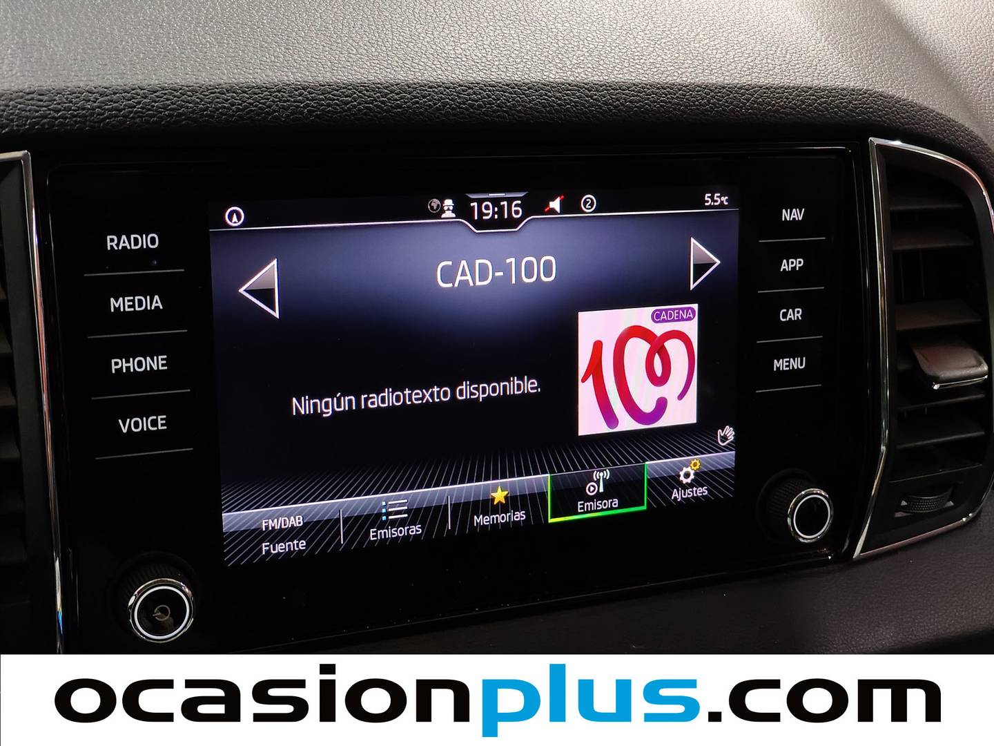 Foto Skoda Karoq Skoda Karoq 1.5 TSI ACT Ambition DSG (150 CV)