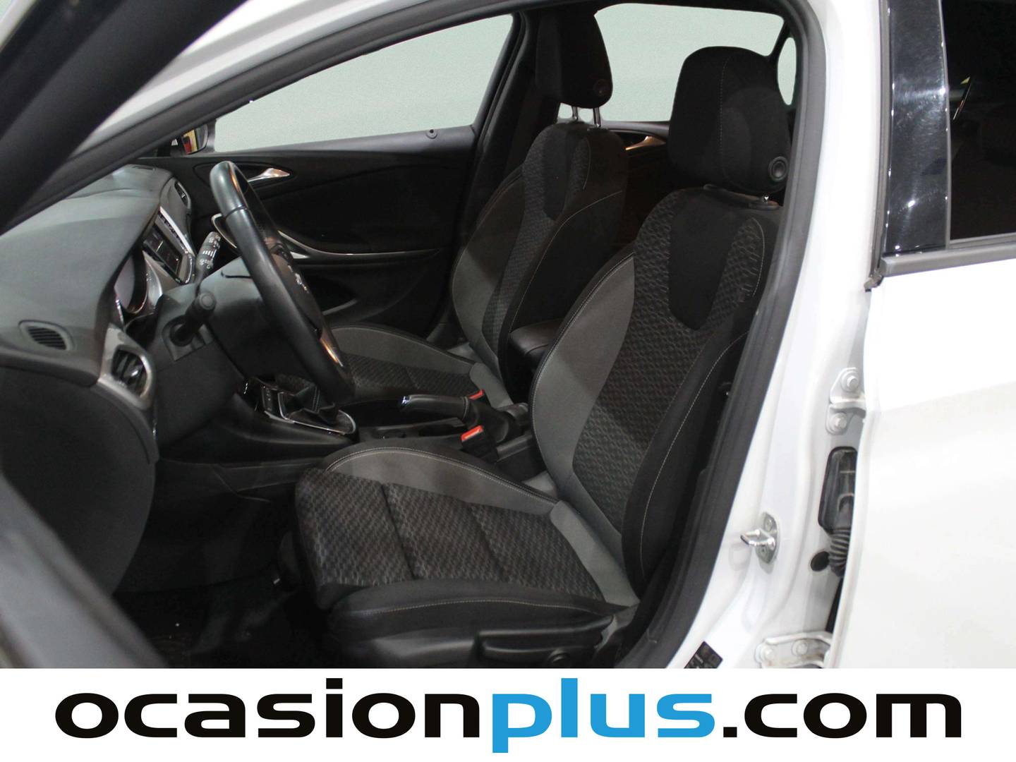 Foto asientos delanteros Opel Astra Opel Astra Sports Tourer 1.2 Turbo SHL GS Line (110 CV)