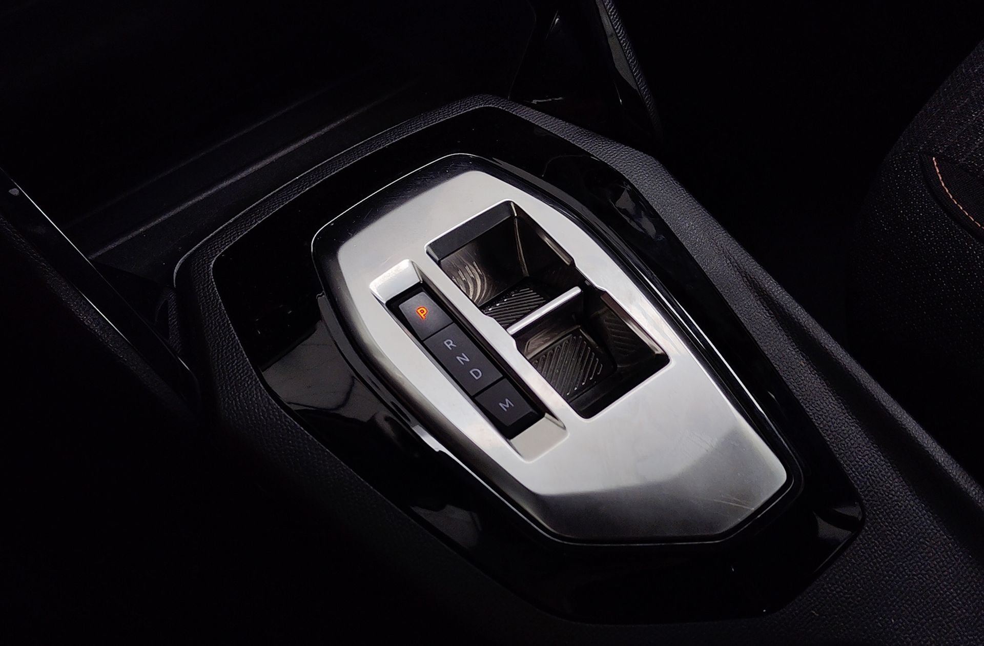 Peugeot 208 Style Hybrid 110 eDCS6 - foto 5