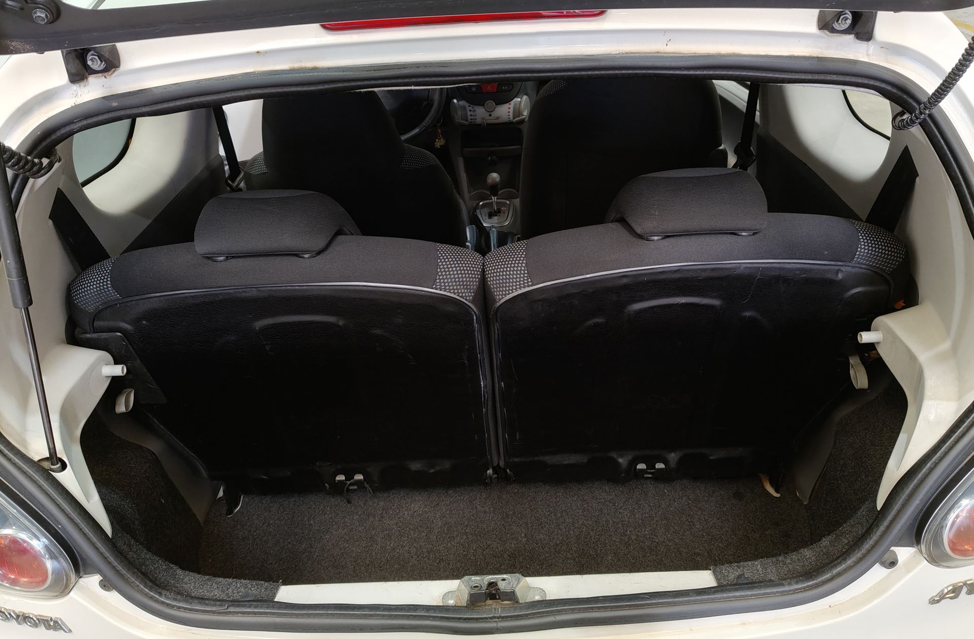 Toyota Aygo 1.0 VVT-i Connect - foto 15