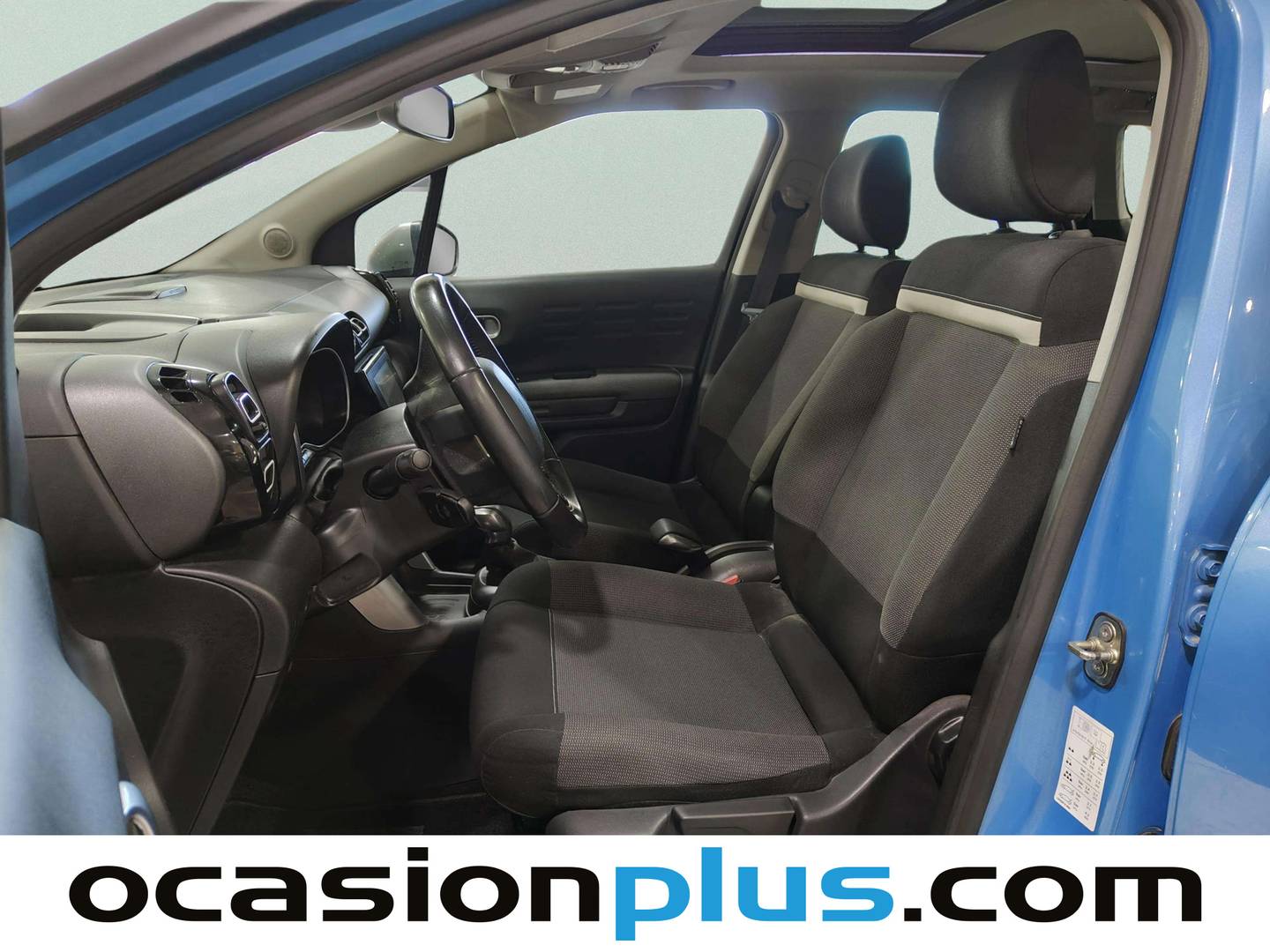 Foto asientos delanteros Citroën C3 Aircross Citroën C3 Aircross PureTech 110 S&S Shine EAT6 (110 CV)