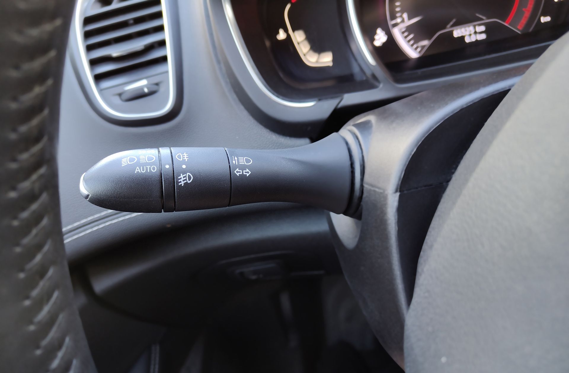 Renault Grand Scénic Zen TCe GPF 7 plazas - foto 33