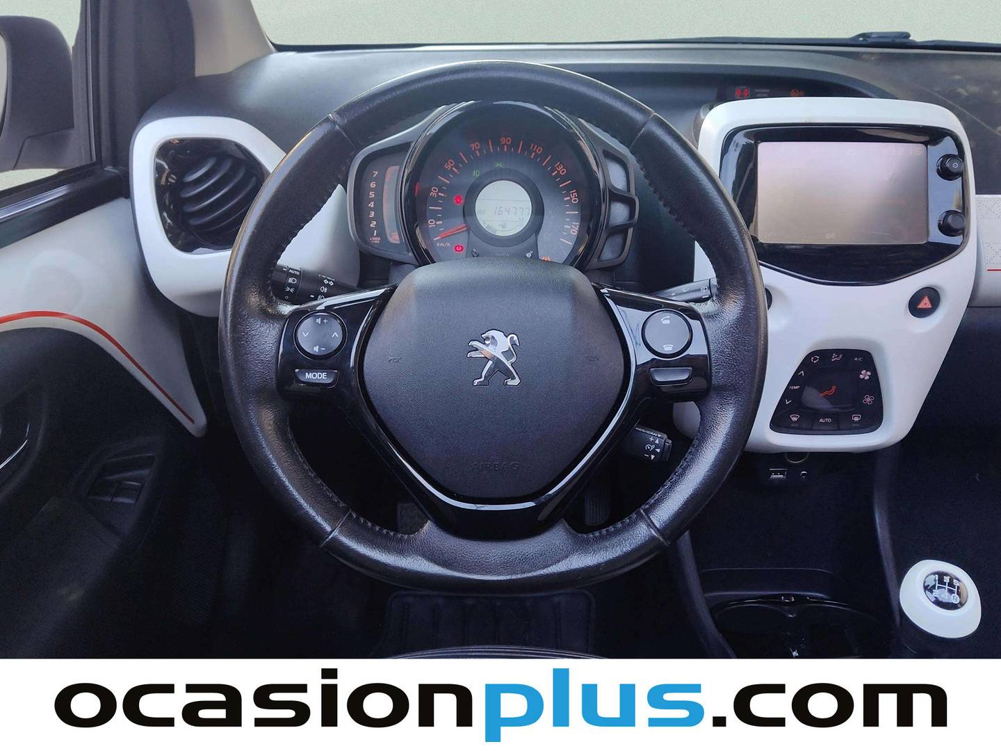 Peugeot 108 Peugeot 108 1.2 PureTech Roland Garros Top! (82 CV) gasolina