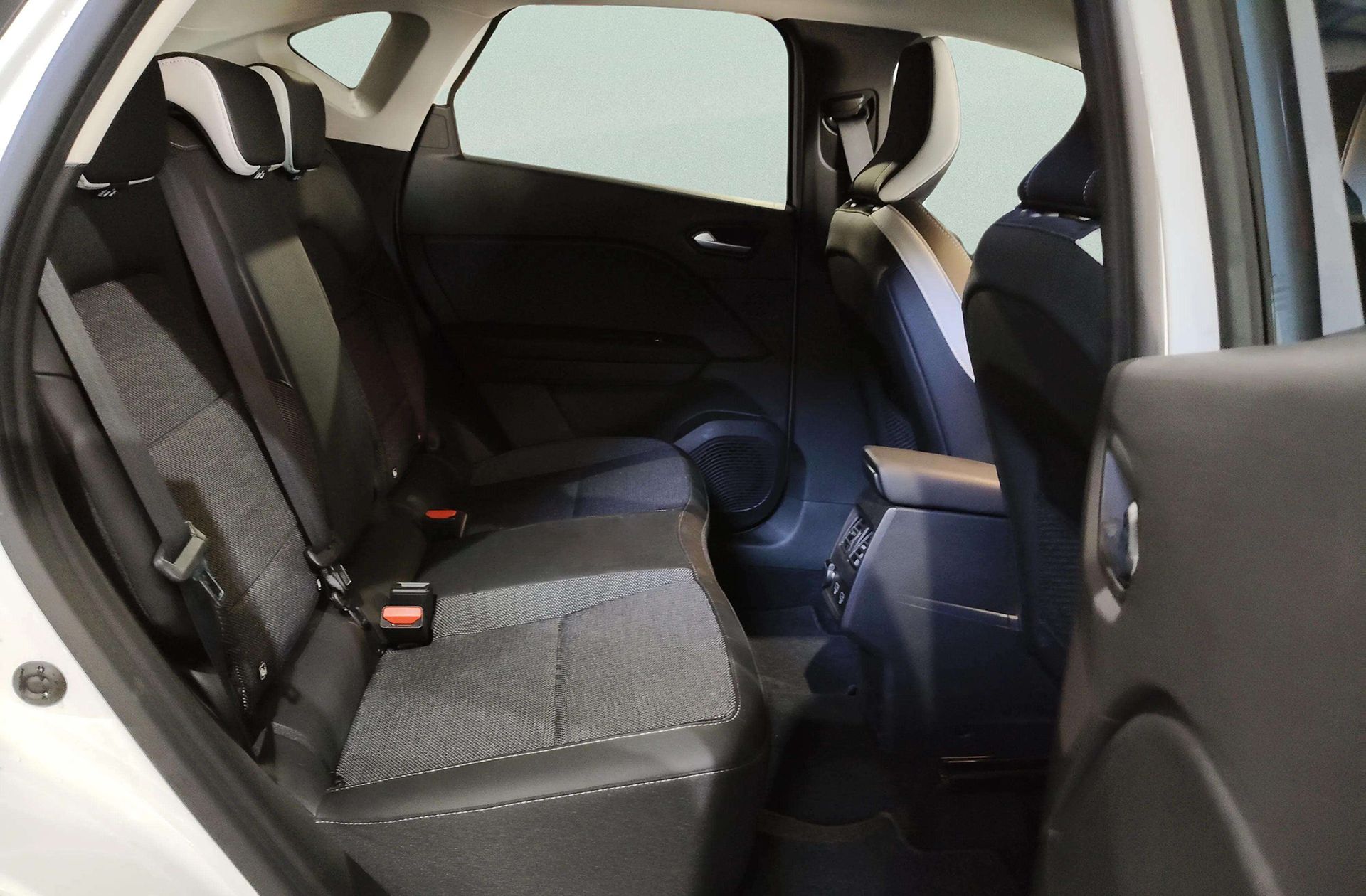 Mitsubishi ASX 160 PHEV Kaiteki - foto 20