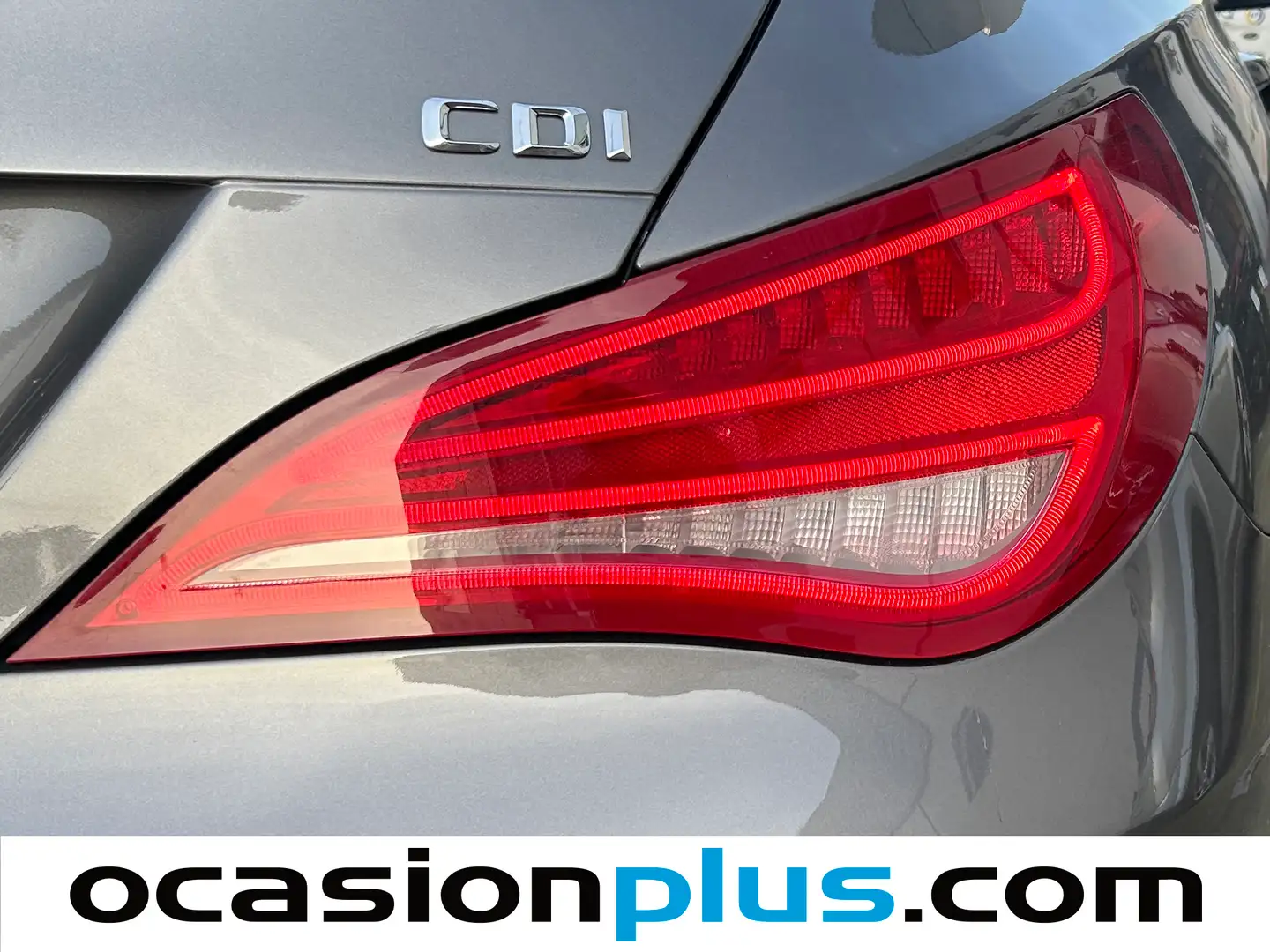 Foto Mercedes CLA Mercedes-Benz CLA Shooting Brake CLA 220 d Urban  (177 CV)