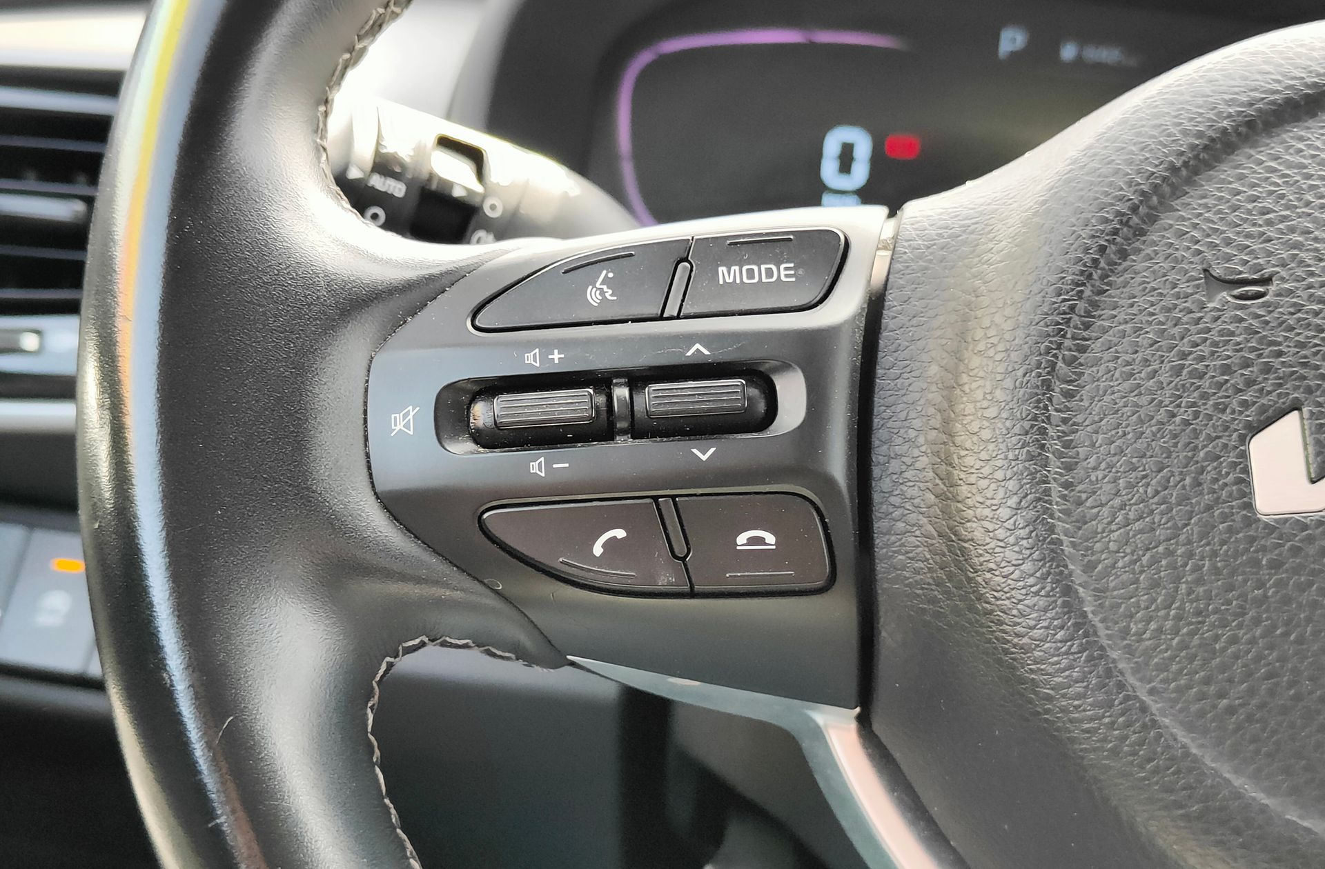 Kia Stonic 1.0 T-GDi Drive - foto 22