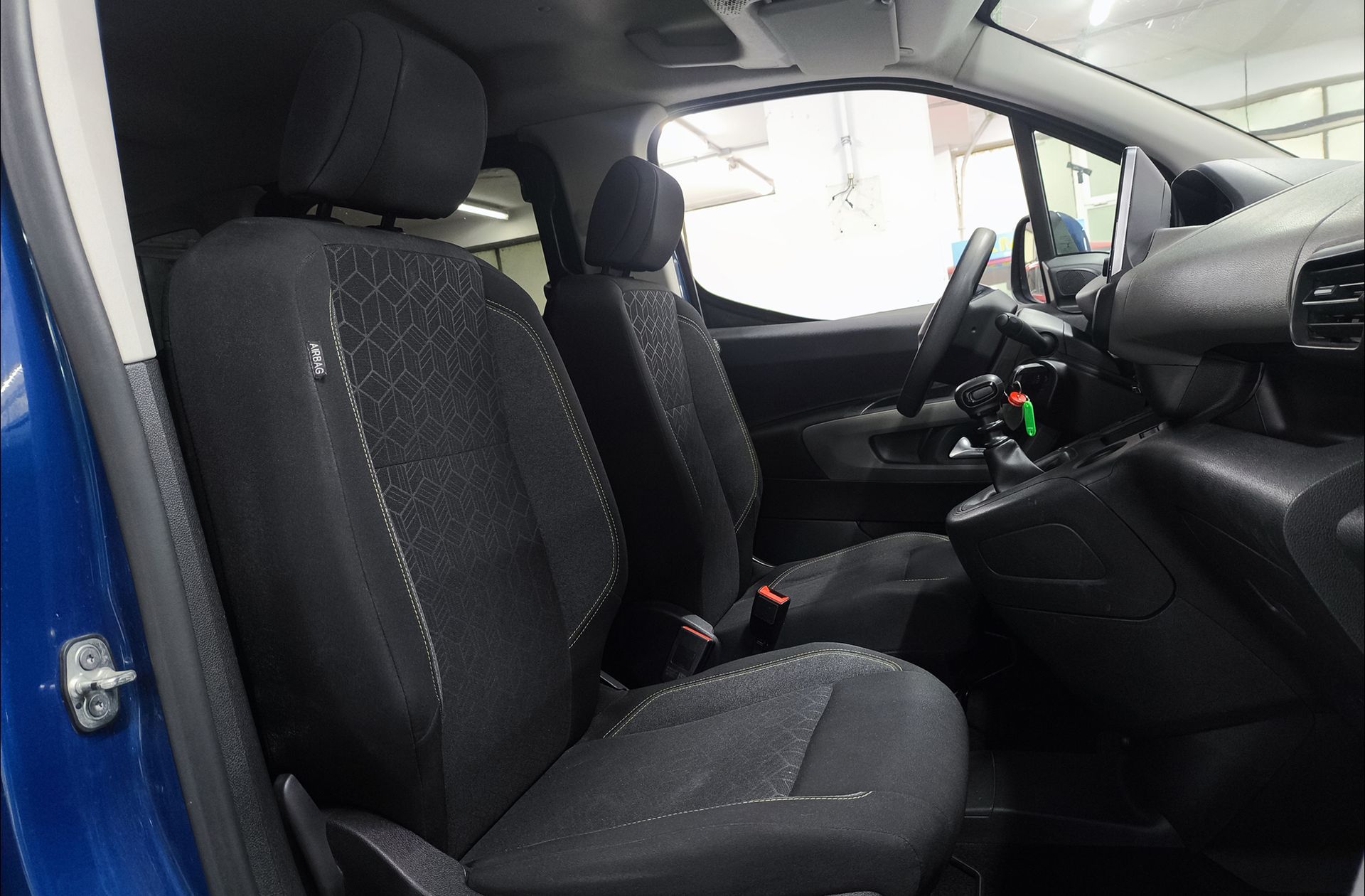Peugeot Rifter BlueHDi 130 Active Standard - foto 17