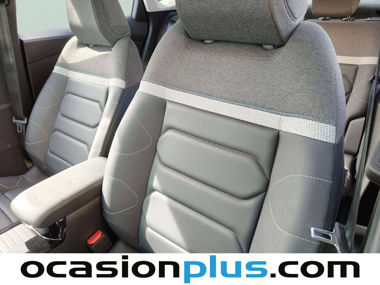 Foto Citroën C4 X Citroen C4 X 1.2 PureTech 130 S&S Shine EAT8 (131 CV)