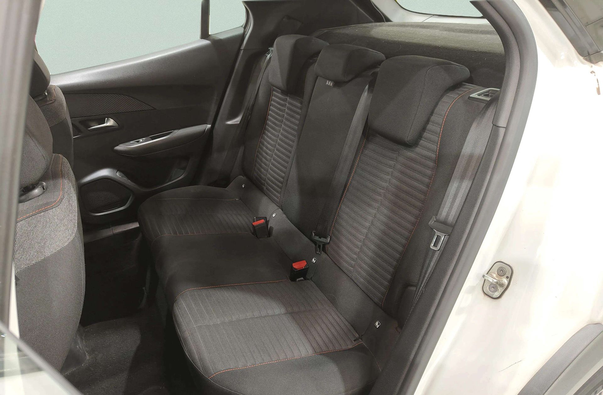 Peugeot 2008 PureTech 100 Active - foto 12