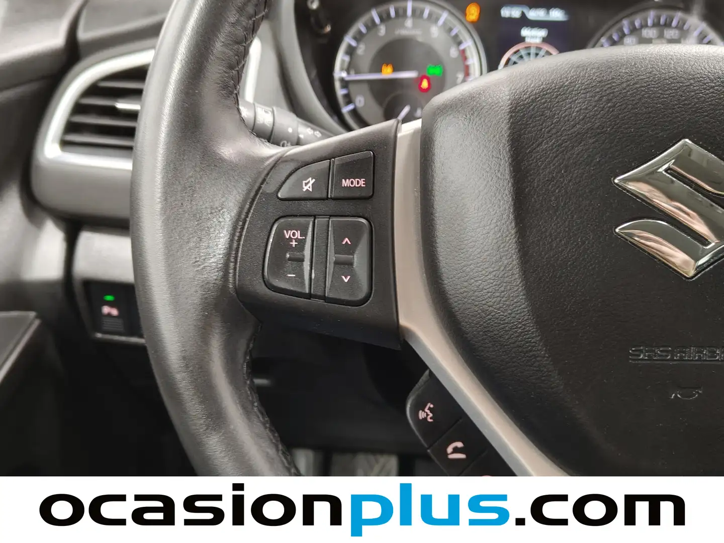 Foto Suzuki S-Cross Suzuki S-Cross 1.4T Mild Hybrid S2 4WD (129 CV)