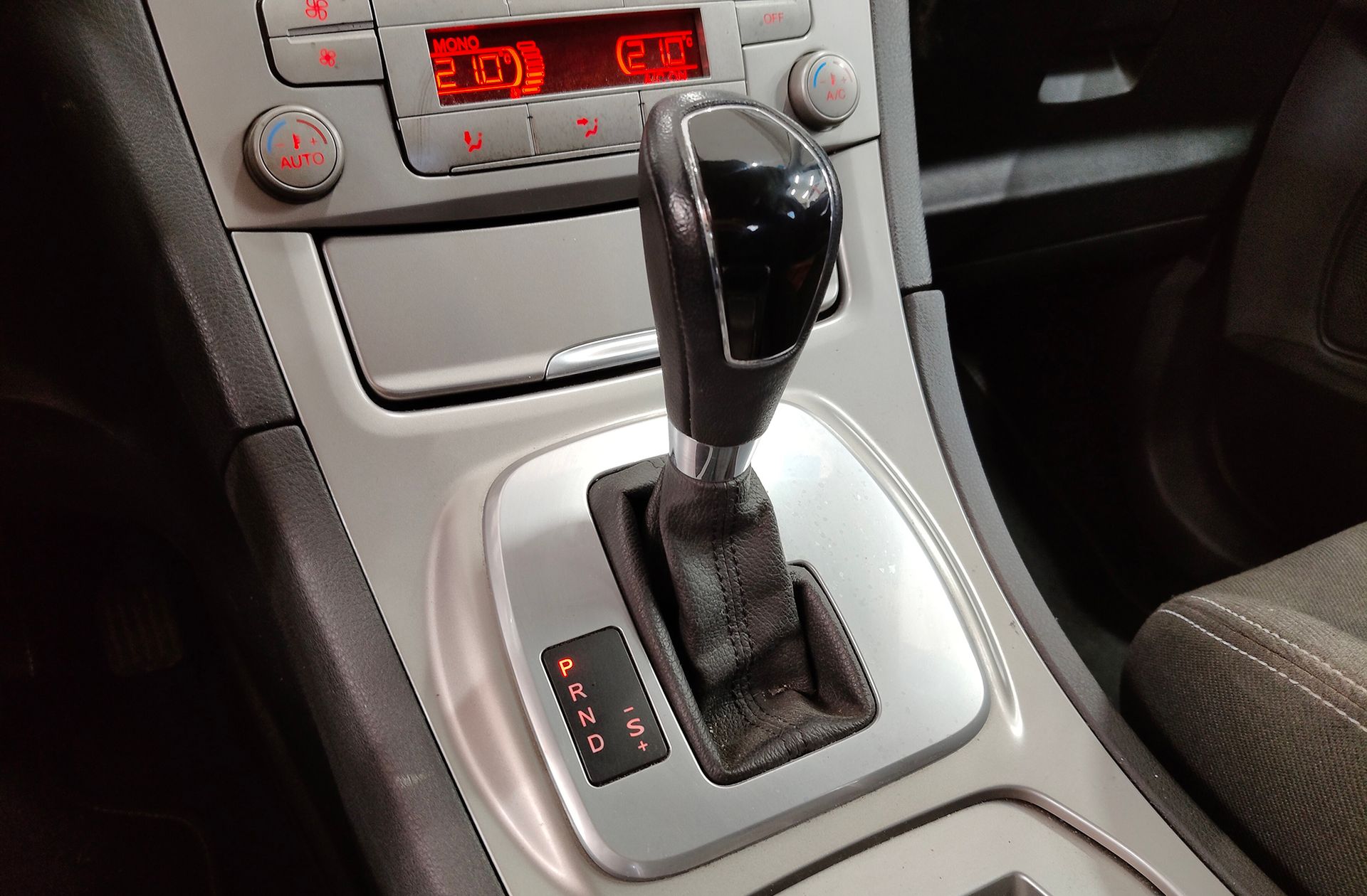 Ford S-Max 2.0 TDCi Trend Powershift - foto 5