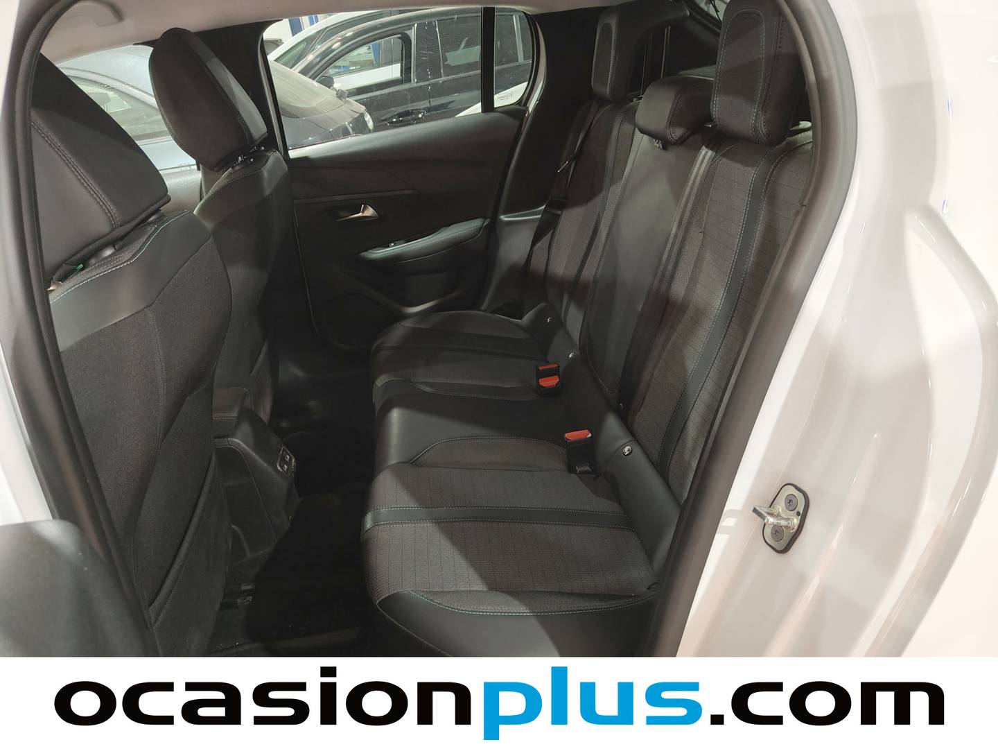 Foto asientos traseros Peugeot 208 Peugeot 208 PureTech 100 Allure (100 CV)
