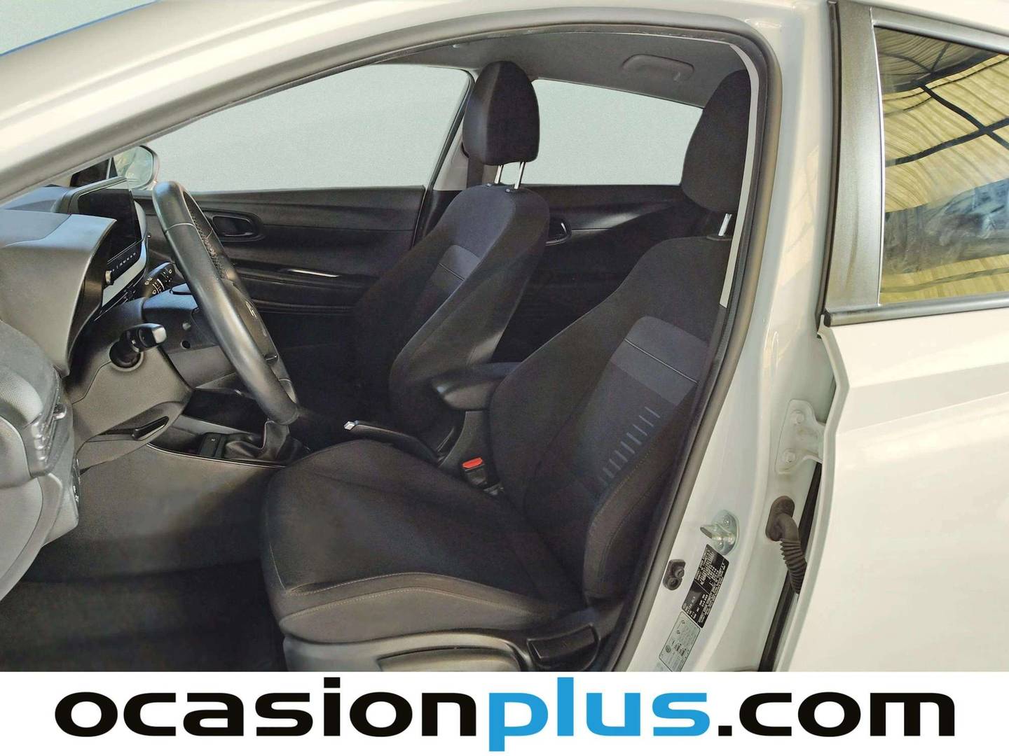 Foto asientos delanteros Hyundai Bayon Hyundai Bayon 1.2 MPI Maxx (79 CV)