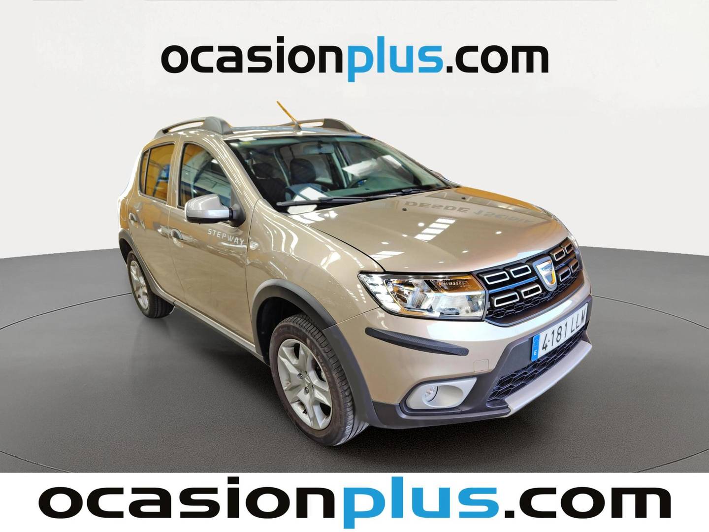 Foto delantera Dacia Sandero Dacia Sandero Stepway Essential TCe (100 CV) derecha