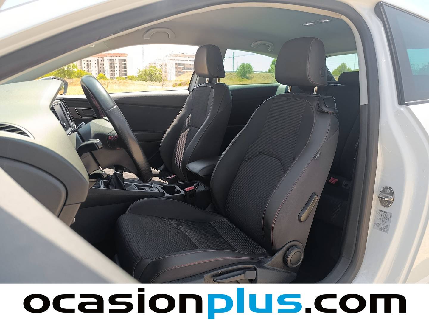Foto asientos delanteros Seat León Seat León 1.4 TSI S&S FR Plus (125 CV)
