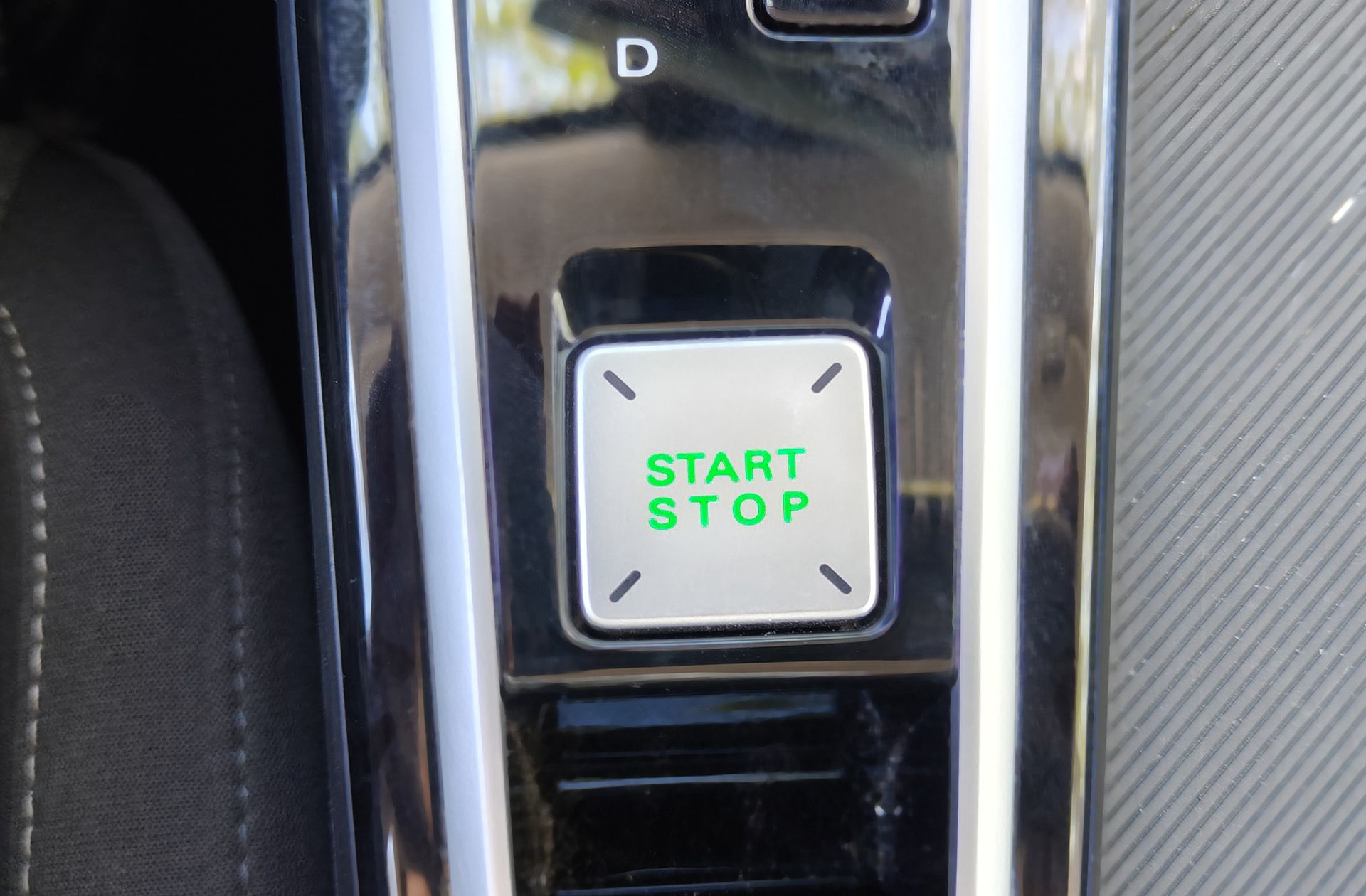 MG ZS 1.5 Hybrid+ Standard - foto 28