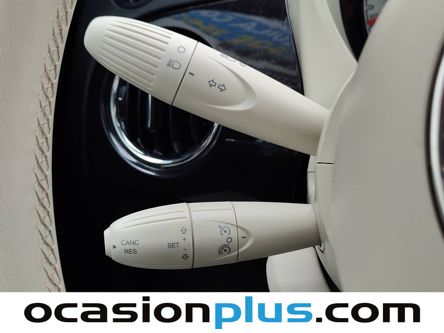 Equipamiento del Fiat 500C Fiat 500C 1.0 Hybrid Dolcevita (70 CV)