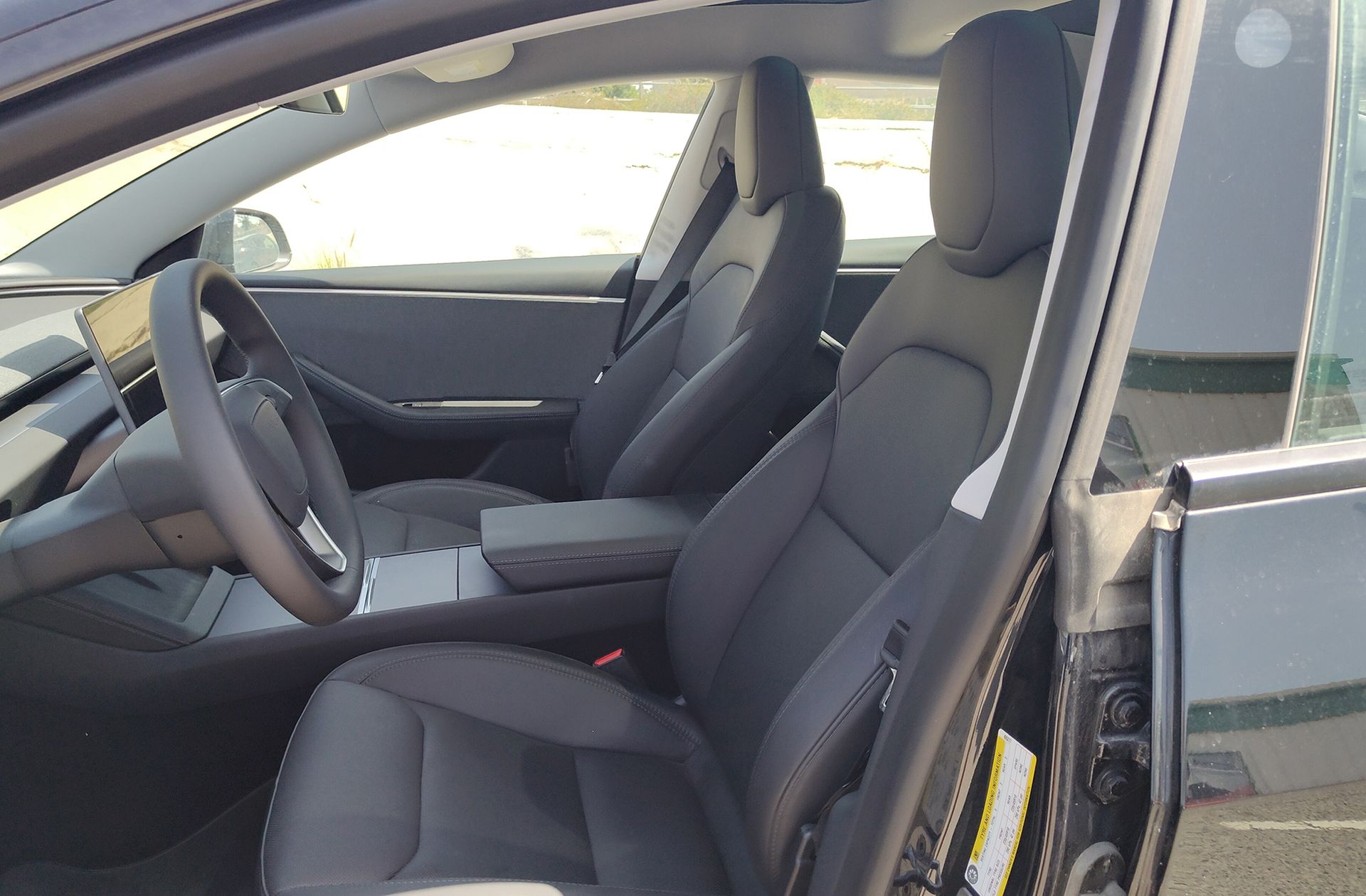 Tesla Model 3 RWD - foto 12
