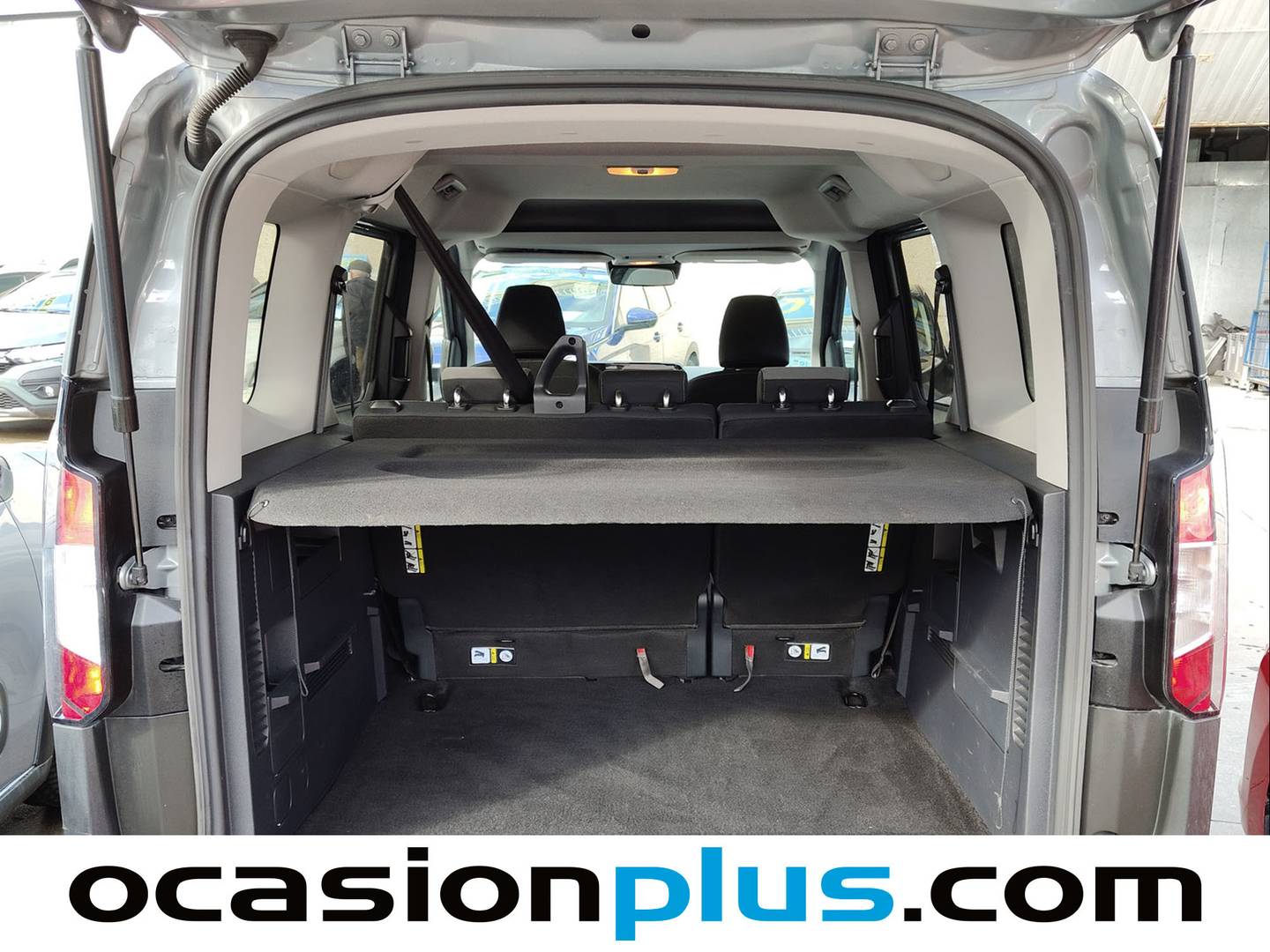 Foto Ford Tourneo Courier Ford Tourneo Courier 1.0 EcoBoost Titanium (125 CV)