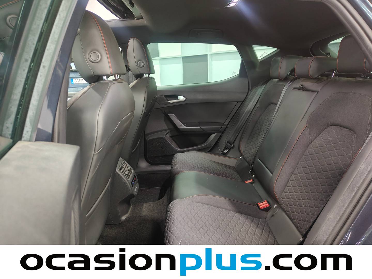 Foto asientos traseros Seat León Seat León 1.4 e-Hybrid S&S FR Go XL DSG (204 CV)